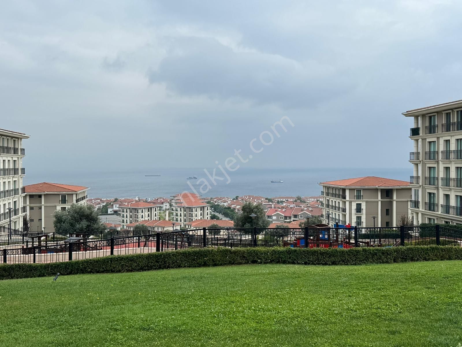 Beylikdüzü'nde 1+1 Deniz Manzaralı Eşyalı Site İçi Daire | Tekce - Görsel 10