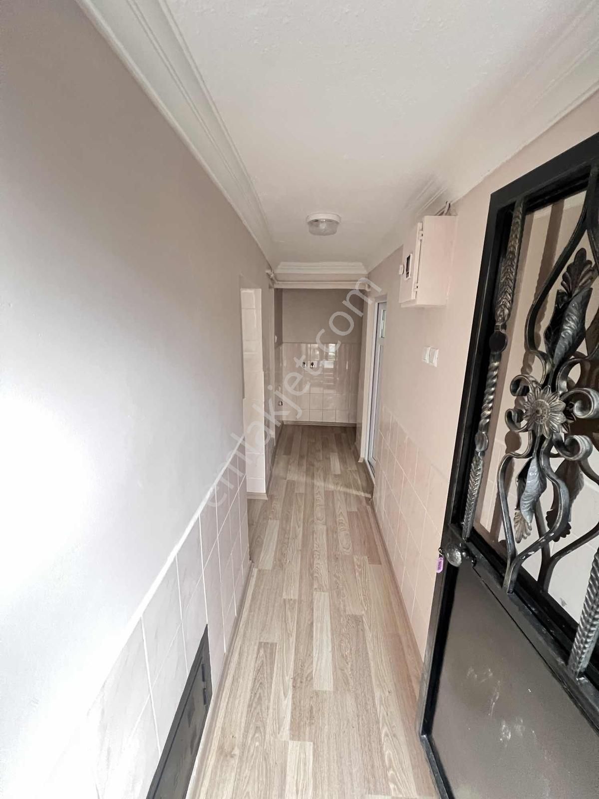 İhsaniye Mah Abonelikleri Açık Kiralık 1+0 Daire - Görsel 6