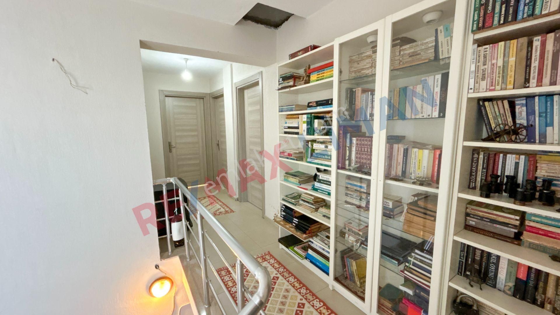 Ayvalık Küçükköyde Panoramik Manzaralı Satılık Müstakil Ev - Görsel 12