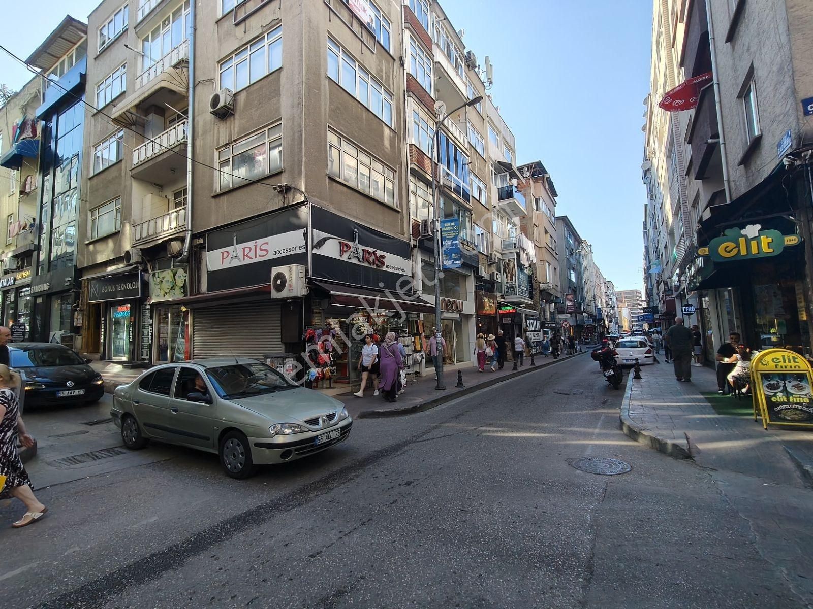 Aress Den Satılık İlkadım Gazi Caddesi Köşe Daire 2+1 - Görsel 5