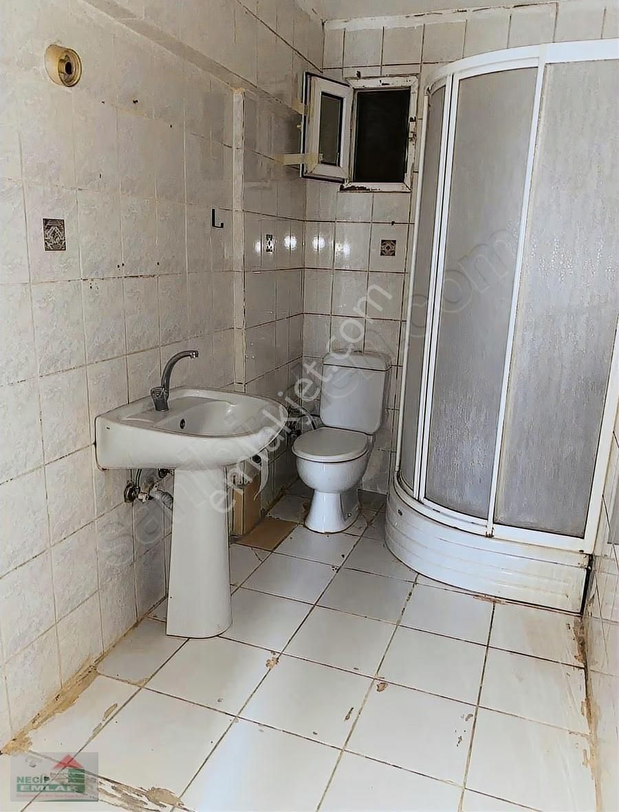 Necip Emlaktan Kiralık Temiz 3+1 - Görsel 9