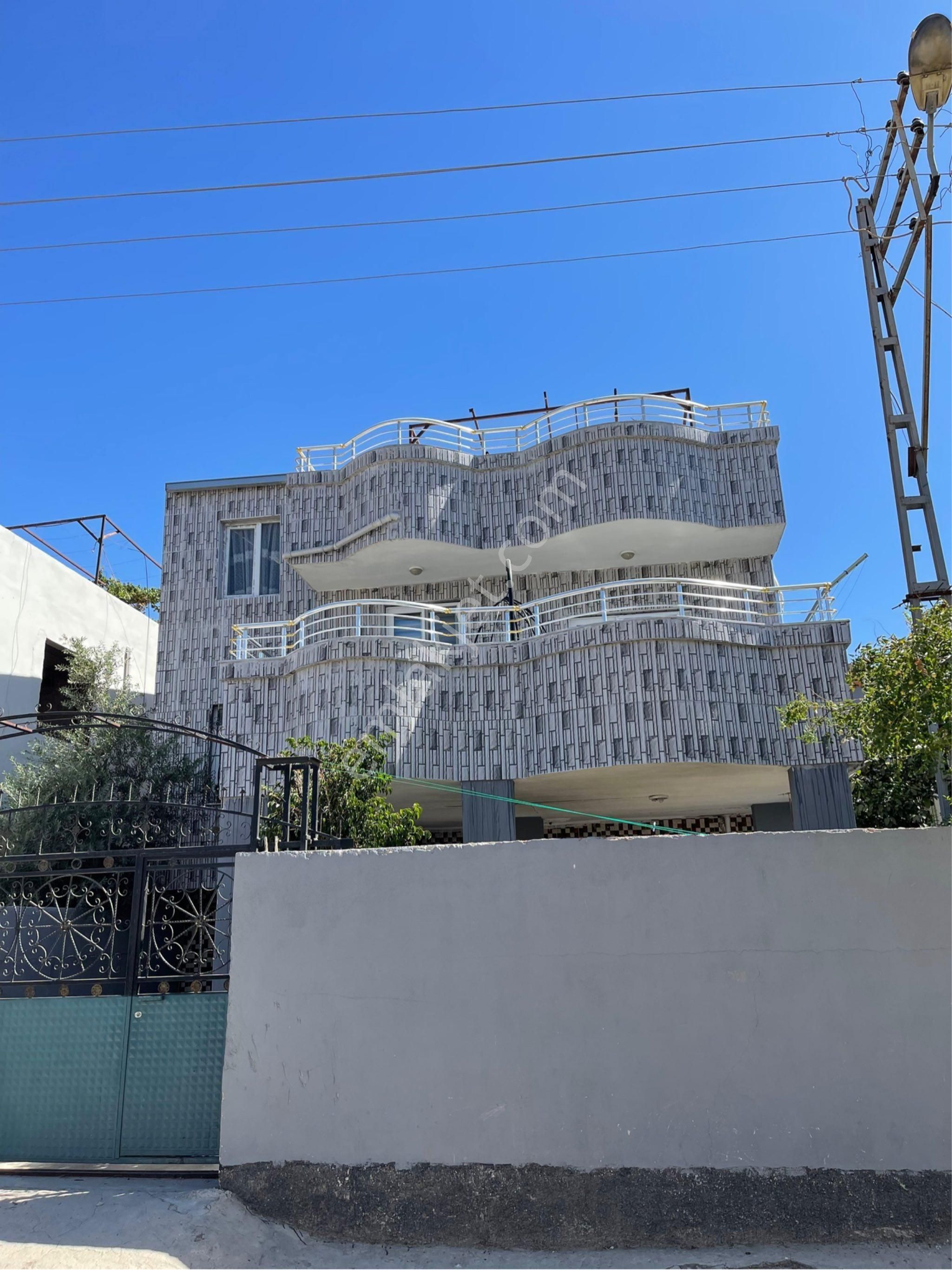 Çelebi’den Güzelevler’de Satılık 2 Katlı Müstakil - Görsel 2