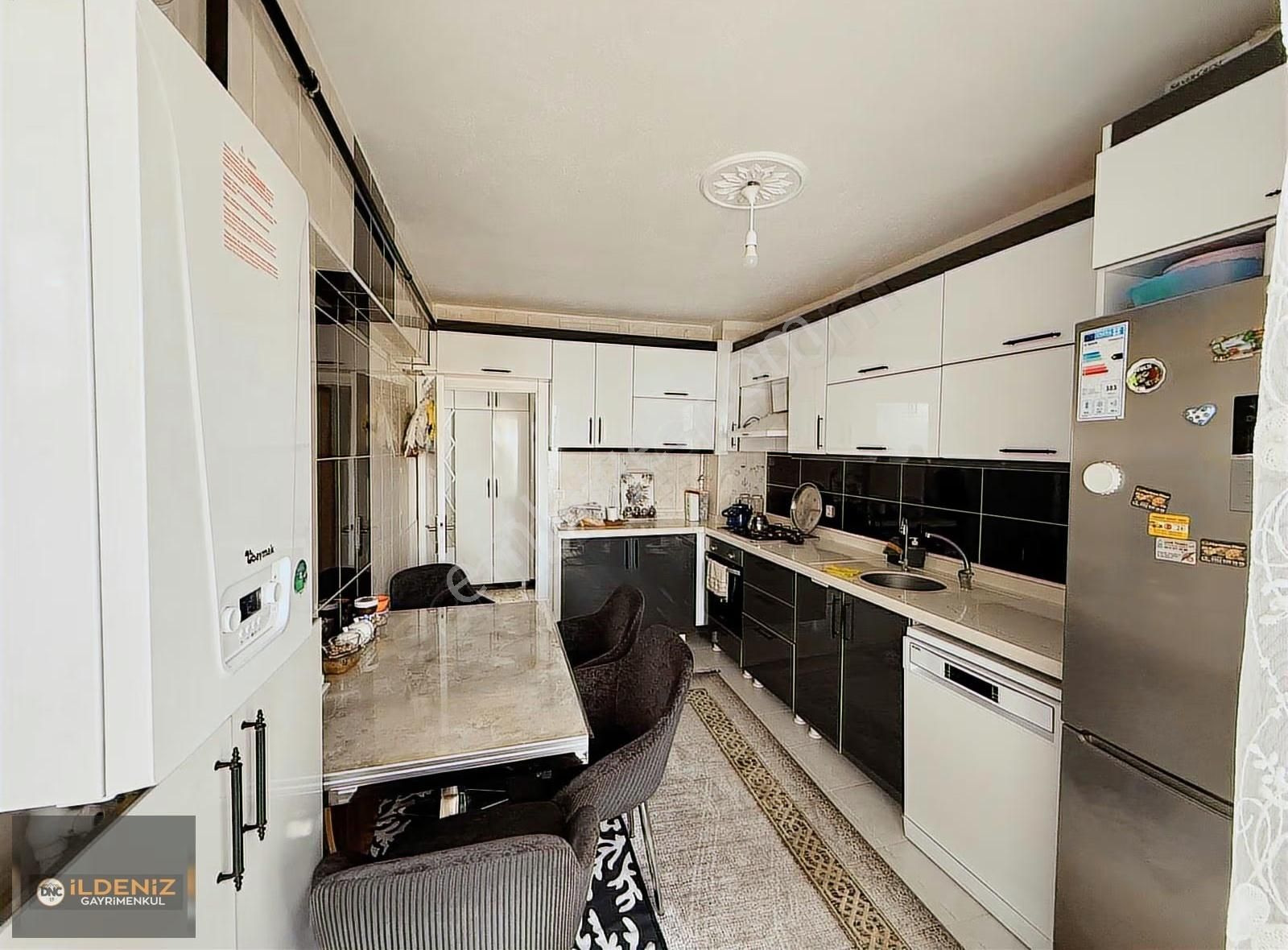 Dnc_ildenizden_acil Satılık_vural Caddesinde_ Ara_ Kat_3+1