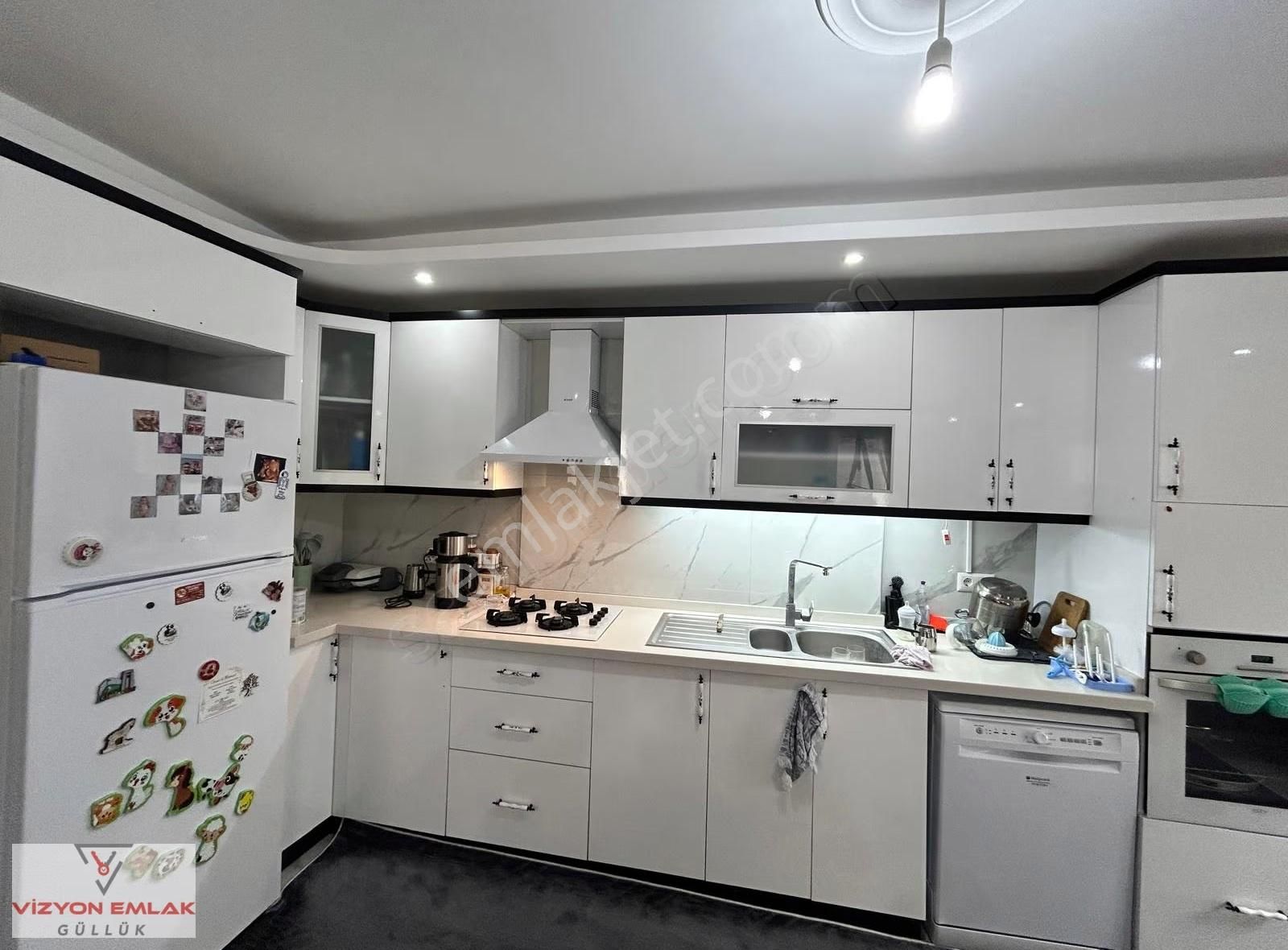 Güllük Çarşı İçerisinde Satılık 2+1 Düz Girişli Daire - Görsel 9