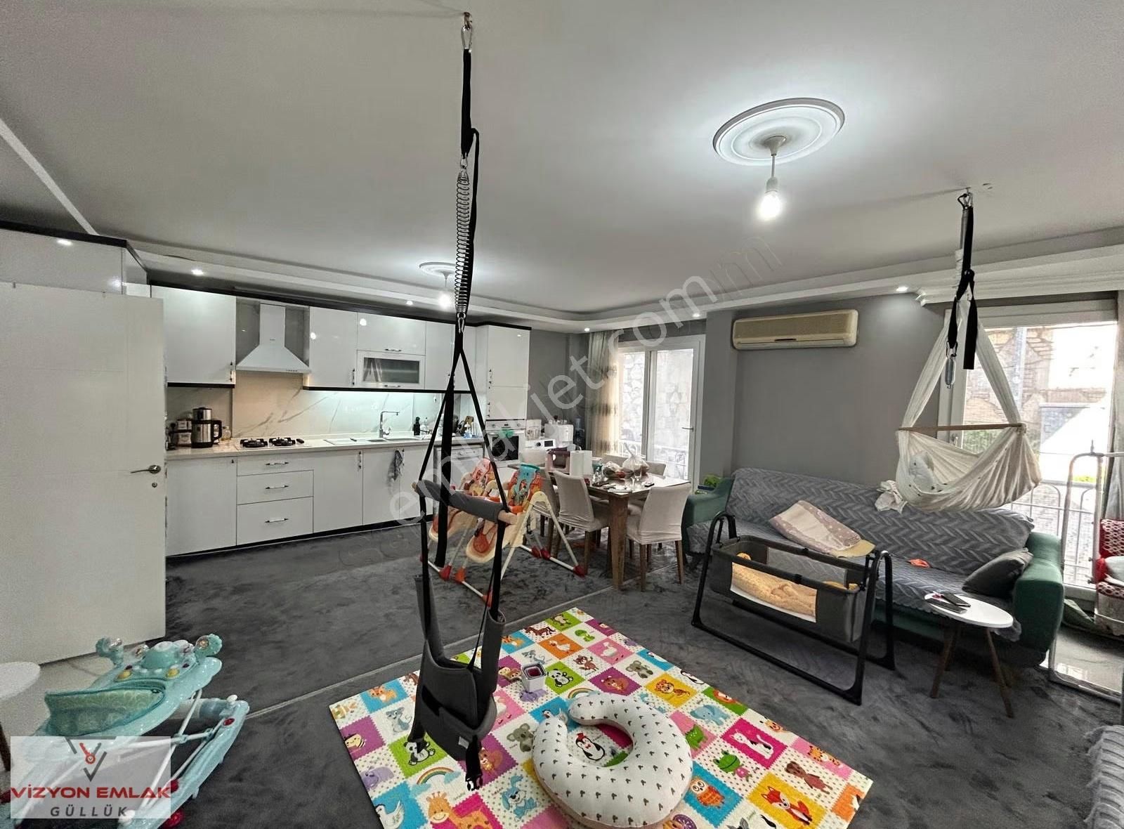 Güllük Çarşı İçerisinde Satılık 2+1 Düz Girişli Daire - Görsel 8