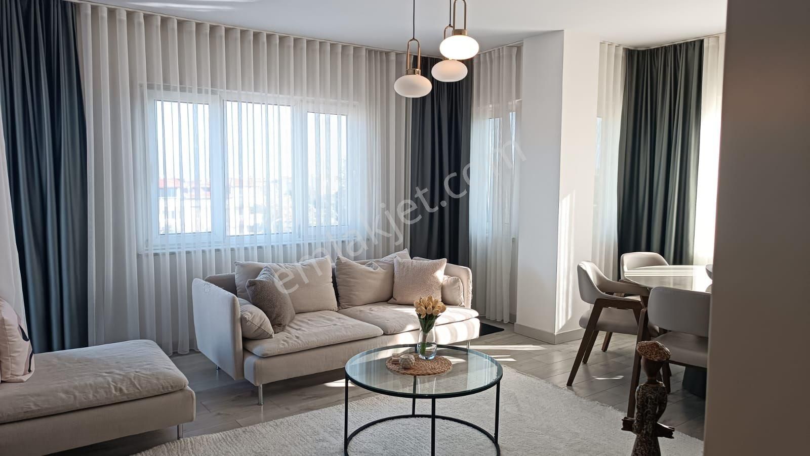 Çamlık'ta 3+1 Daire 150 M² (ara Kat) 4 Cephesi Açık - Görsel 3