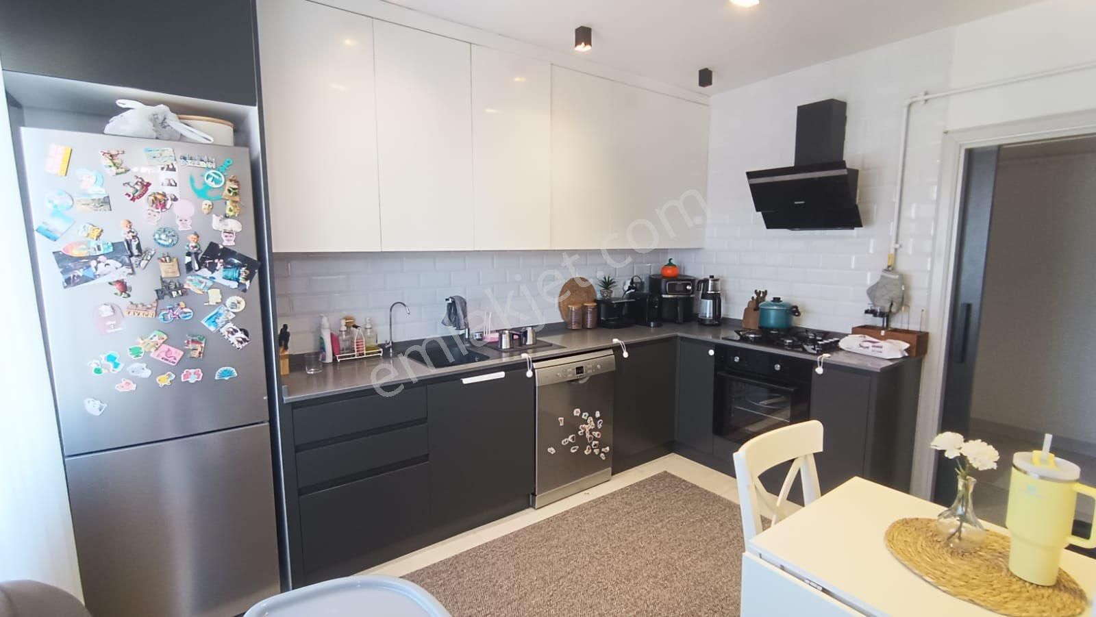 Çamlık'ta 3+1 Daire 150 M² (ara Kat) 4 Cephesi Açık - Görsel 20