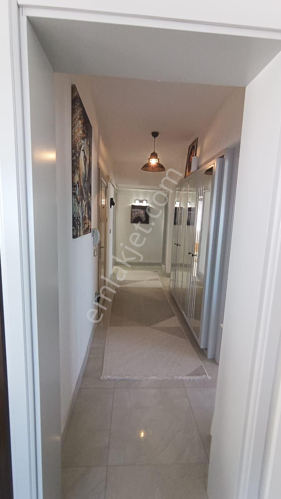 Çamlık'ta 3+1 Daire 150 M² (ara Kat) 4 Cephesi Açık - Görsel 16