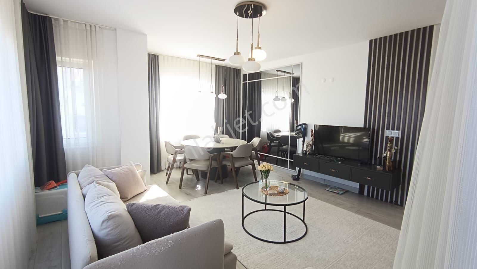 Çamlık'ta 3+1 Daire 150 M² (ara Kat) 4 Cephesi Açık