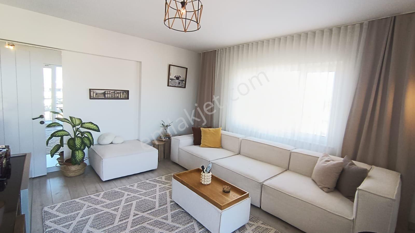 Çamlık'ta 3+1 Daire 150 M² (ara Kat) 4 Cephesi Açık - Görsel 12
