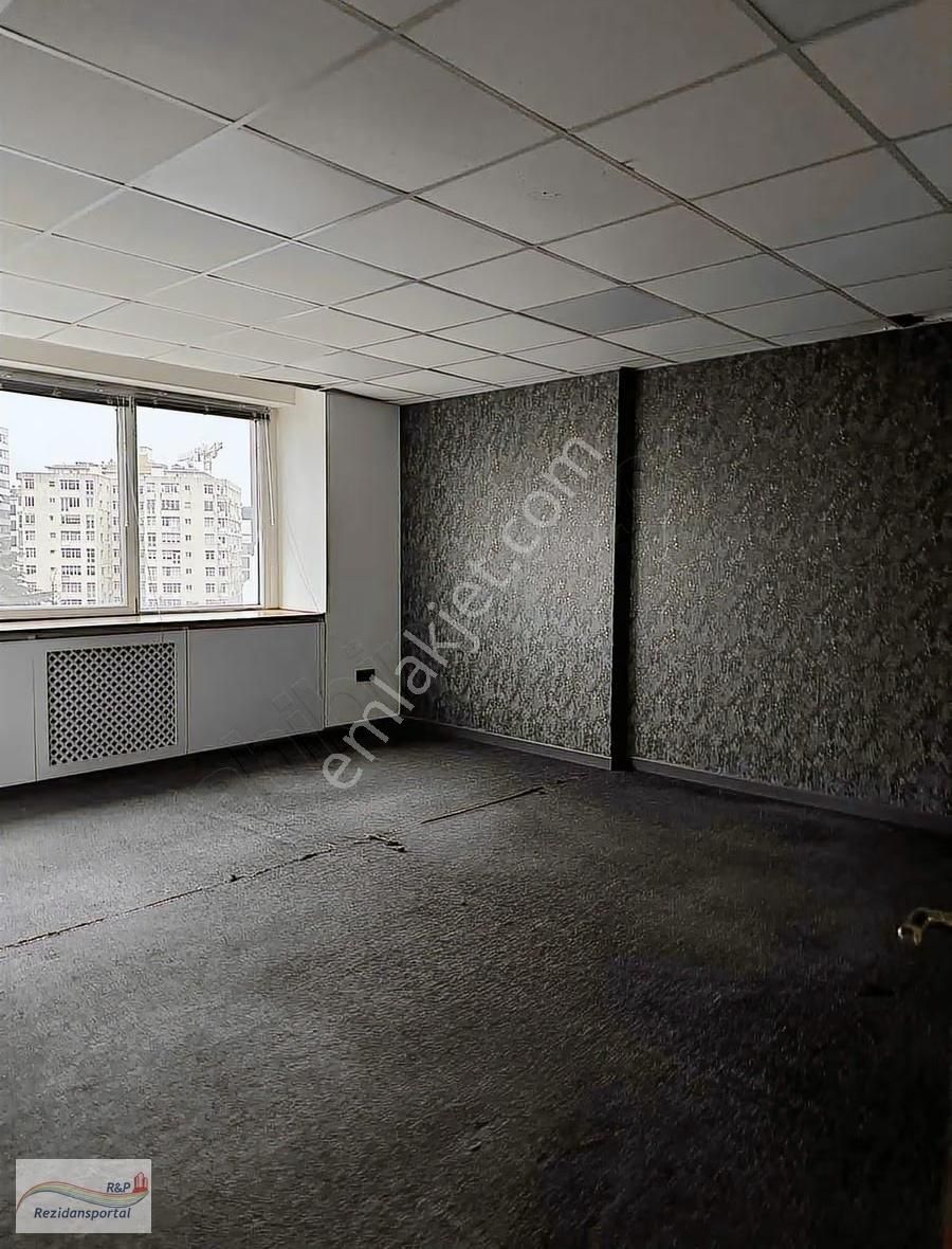 Büyükdere Cadde Üzeri Astoryaya Komşu Kiralık 300 M2 Temiz Kat - Görsel 9