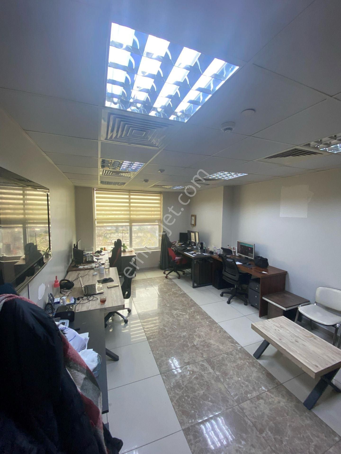 Yenibosna İstanbul Vizyonpark Ofis Plazalarında 30 M2 Kiralık Ofis Katı Plaza Katı - Görsel 14