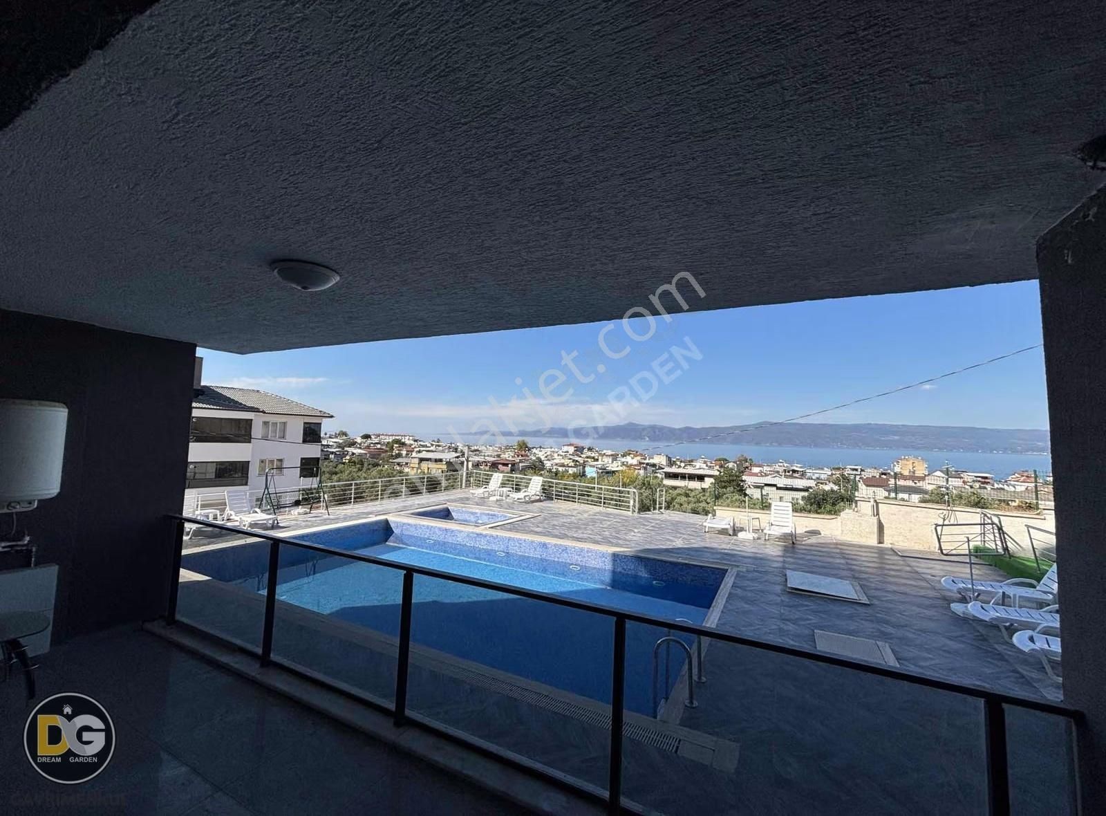 Kurşunlu'da 2+1 Deniz Manzaralı Havuzlu Daire - Görsel 7