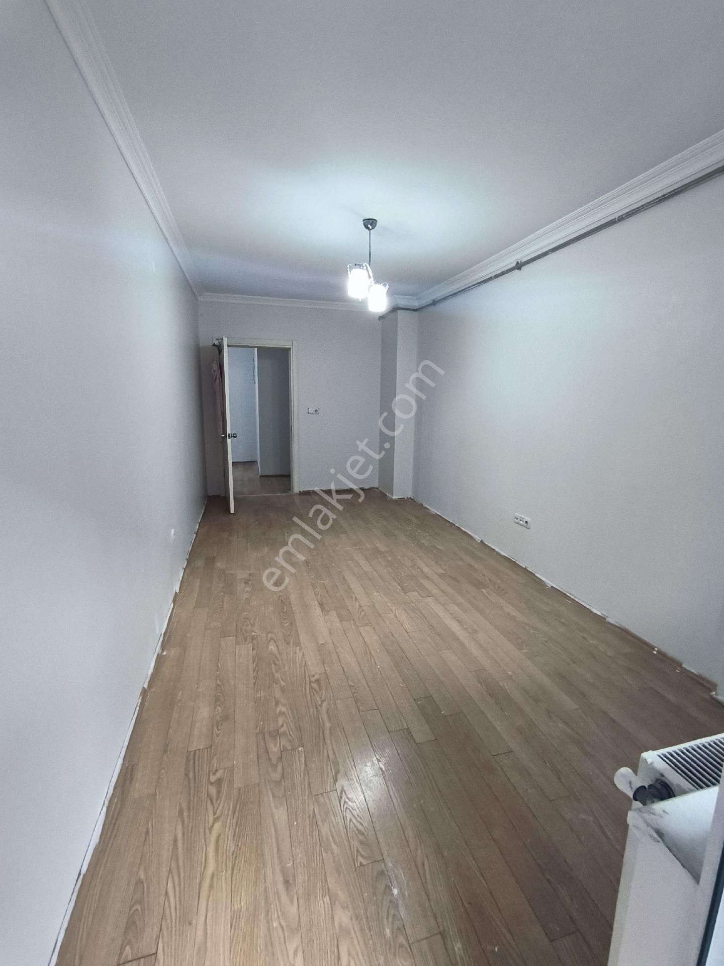 Dikkaldırım'da Ana Cadde Üzeri Kiralık 1+1 (90m2 ) Daire - Görsel 22