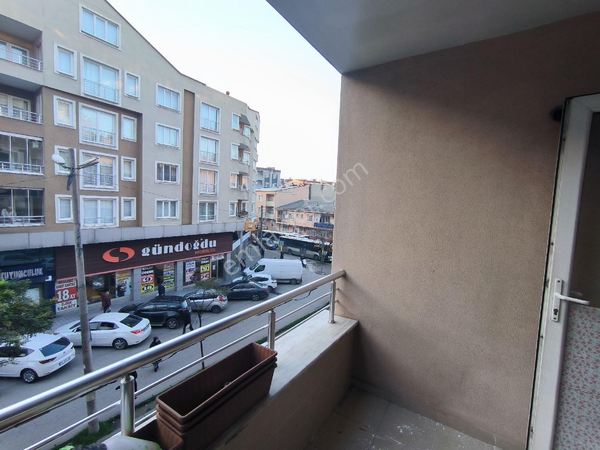 Dikkaldırım'da Ana Cadde Üzeri Kiralık 1+1 (90m2 ) Daire - Görsel 20