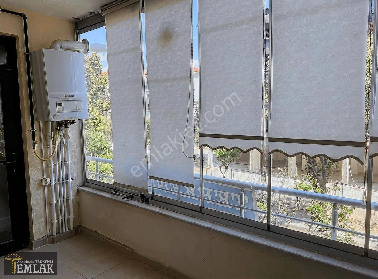 Terkenli Emlak'tan Hıdırlık Cadde Eşyalı Kiralık 3+1 Lüx Daire - Görsel 3