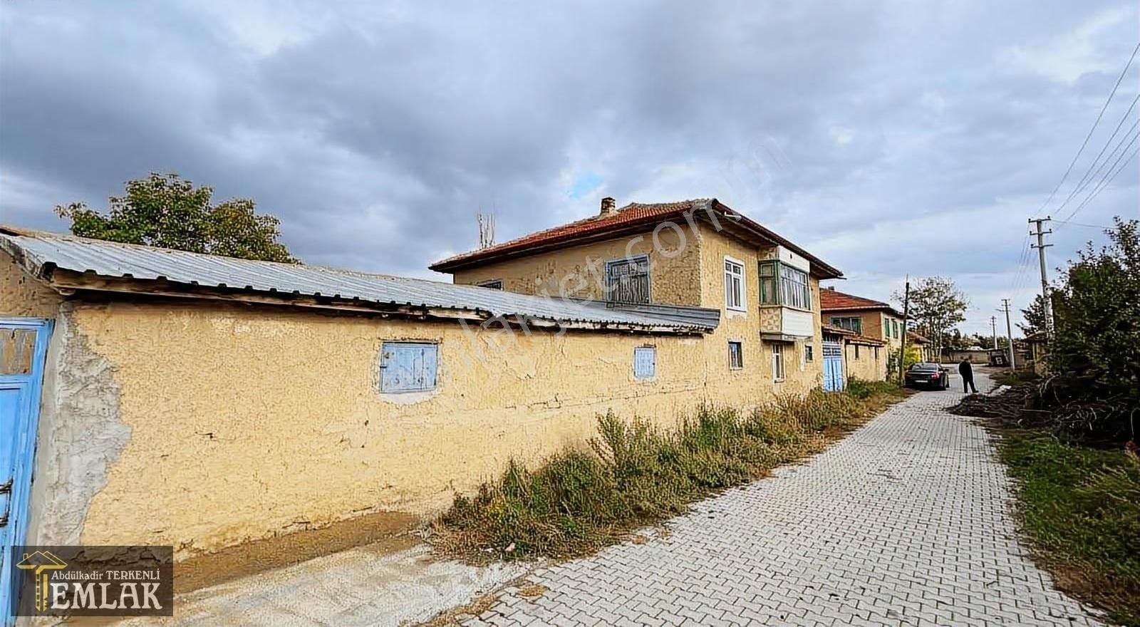 Terkenli Emlak 'tan Ortaköy Mah 2 Kat Müstakil Ev / 950 M2 Arsa - Görsel 11