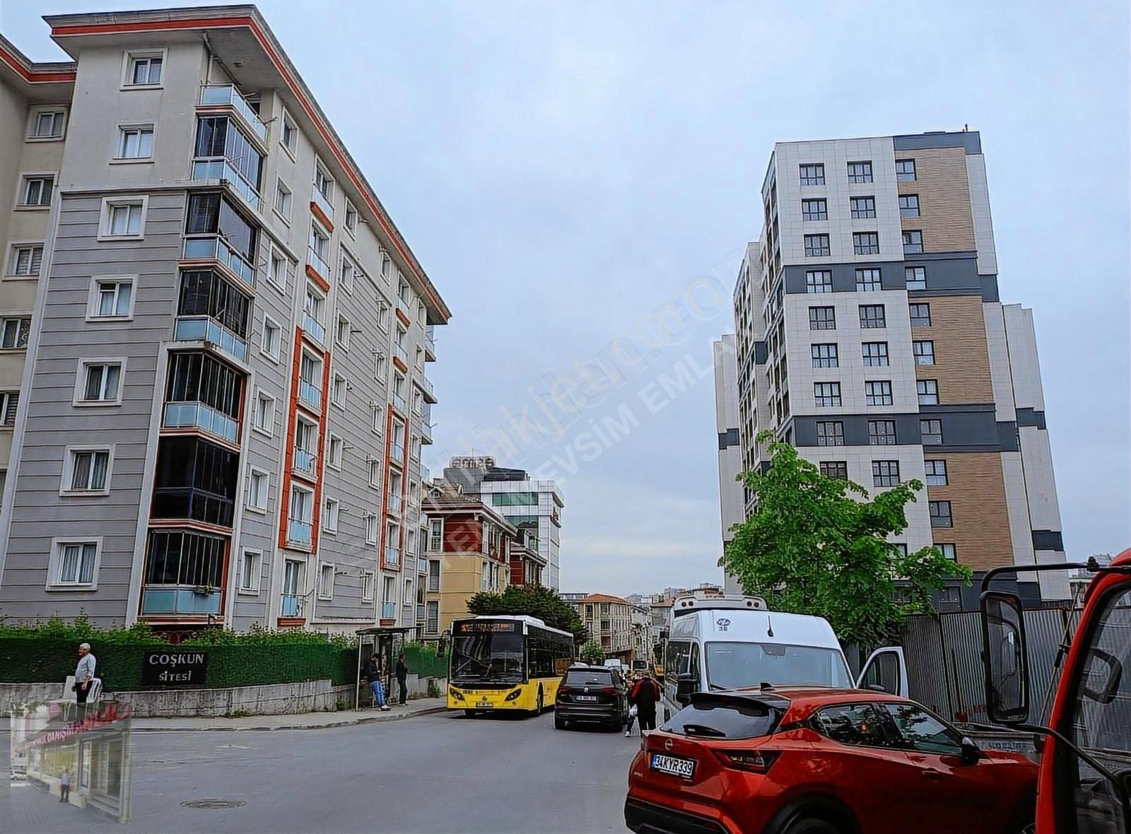 İst Bağcılar 15 Temmuz Mah3+1+125 M2 Daire Site İçinde Satilik - Görsel 3