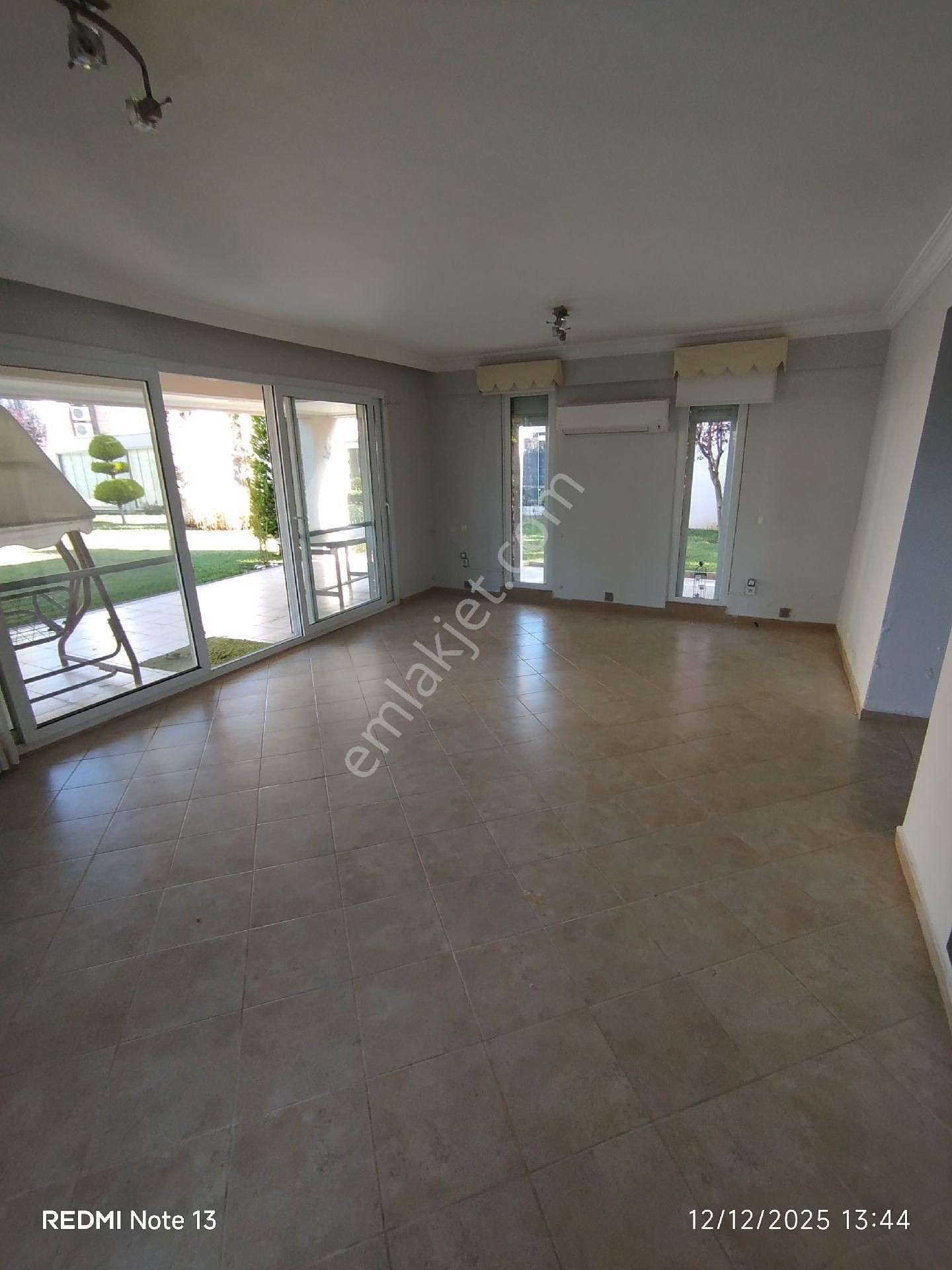 Kusadası Sevgi Plajinda Satilik 3+1müstakil Villa - Görsel 24