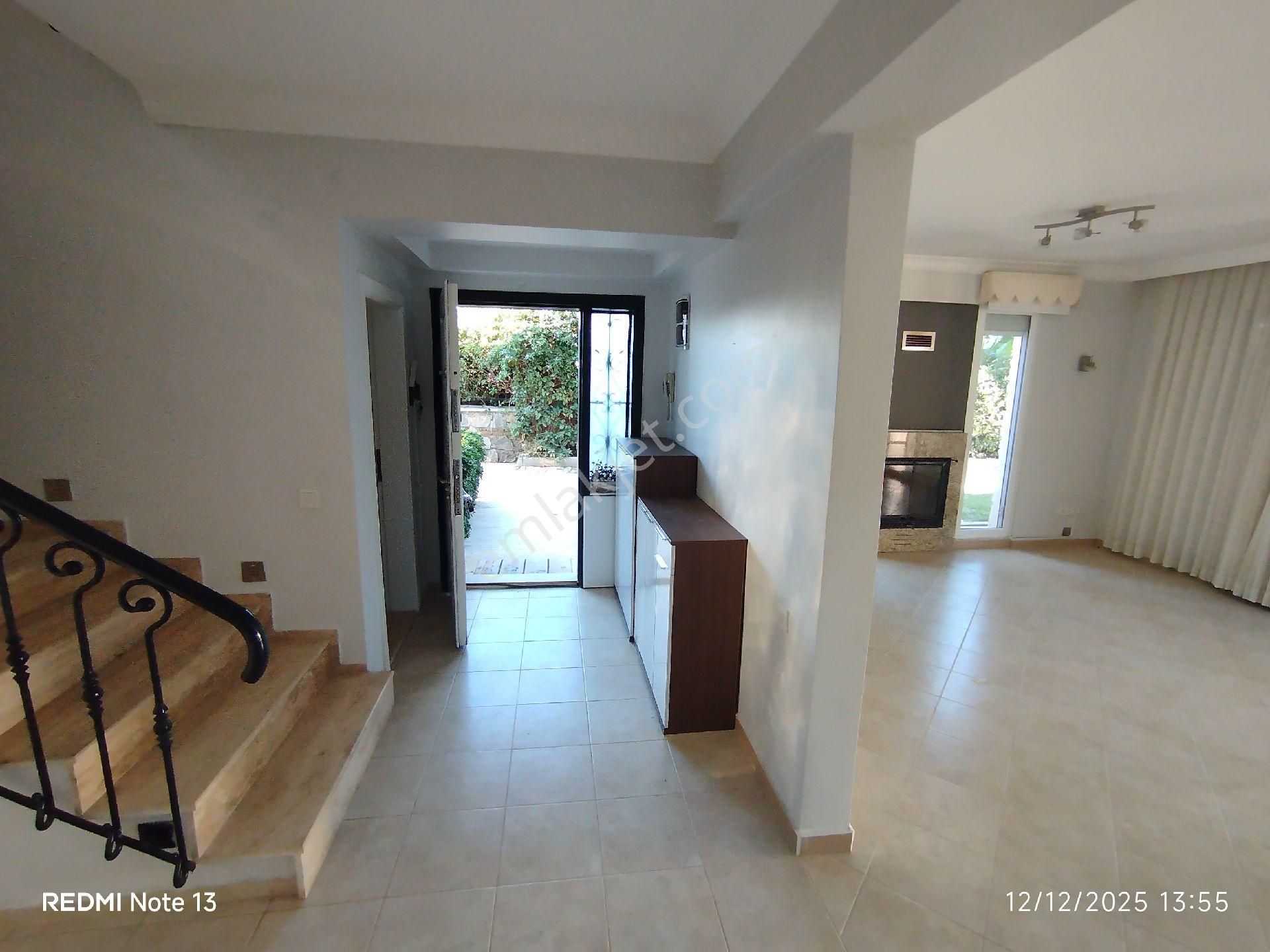 Kusadası Sevgi Plajinda Satilik 3+1müstakil Villa - Görsel 11