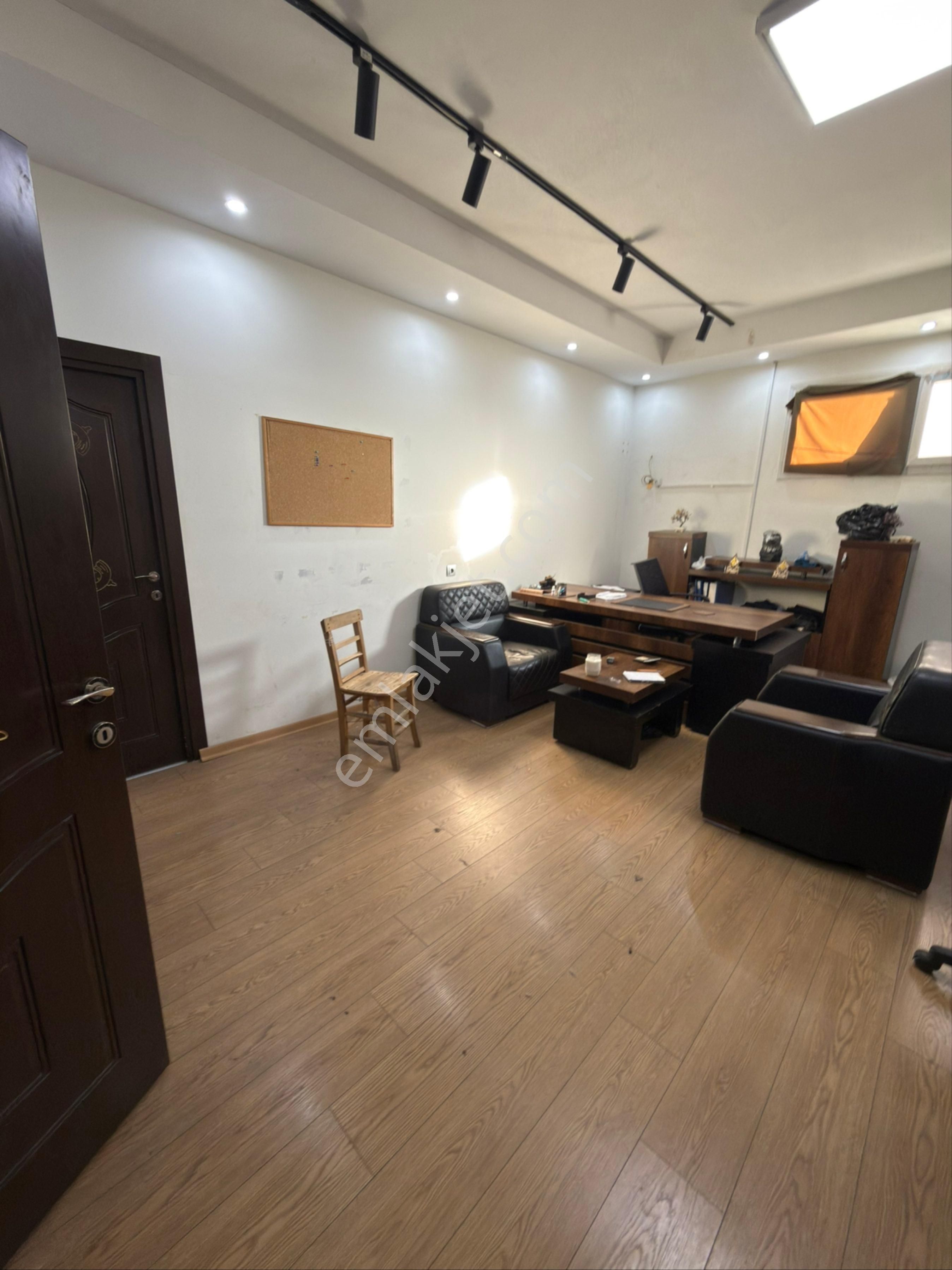 Çelebi’den Mükemmel Konumda Devren Kiralık 3 Katlı Tekstil Atölyesi - Görsel 17