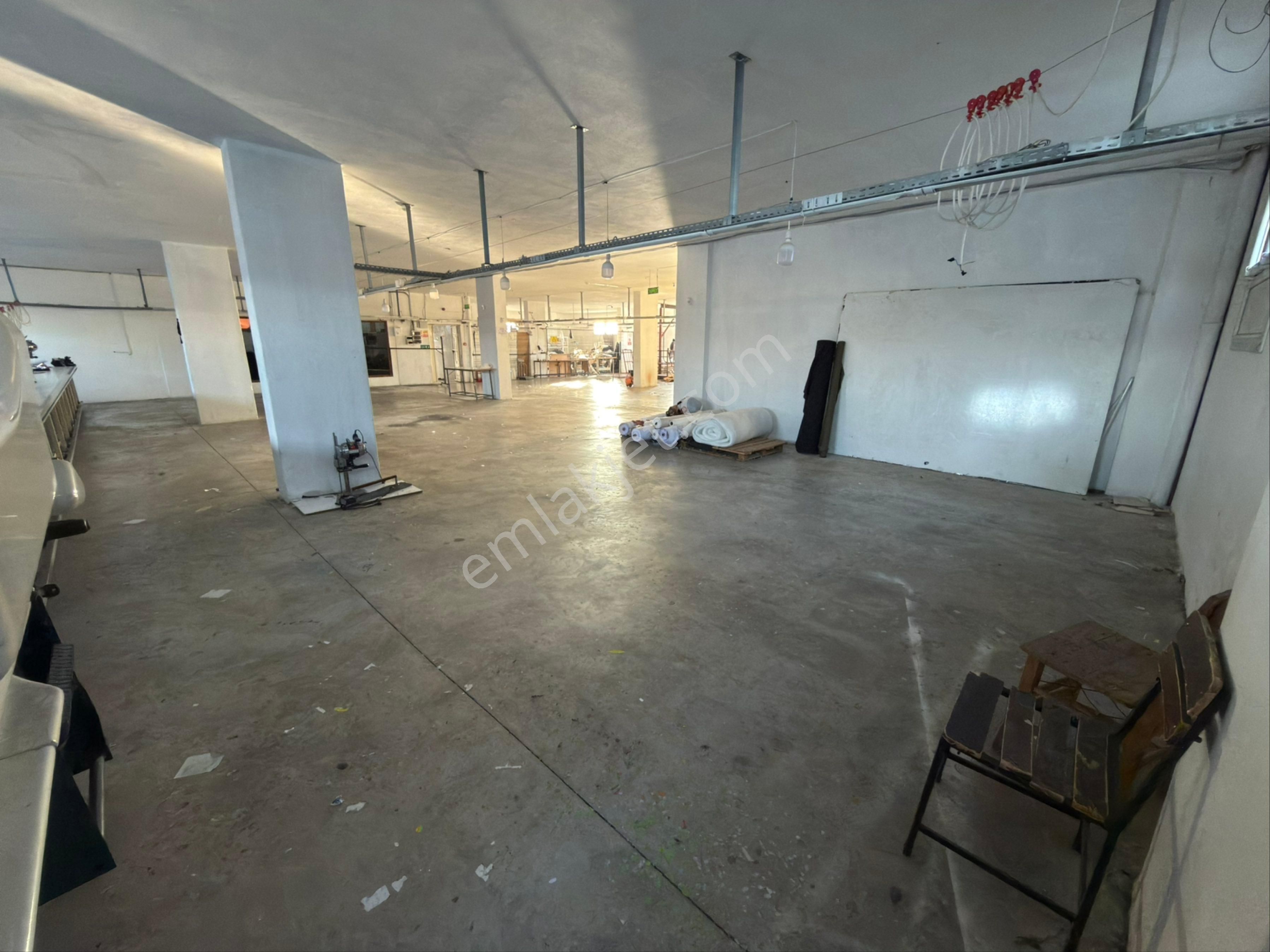 Çelebi’den Mükemmel Konumda Devren Kiralık 3 Katlı Tekstil Atölyesi - Görsel 24