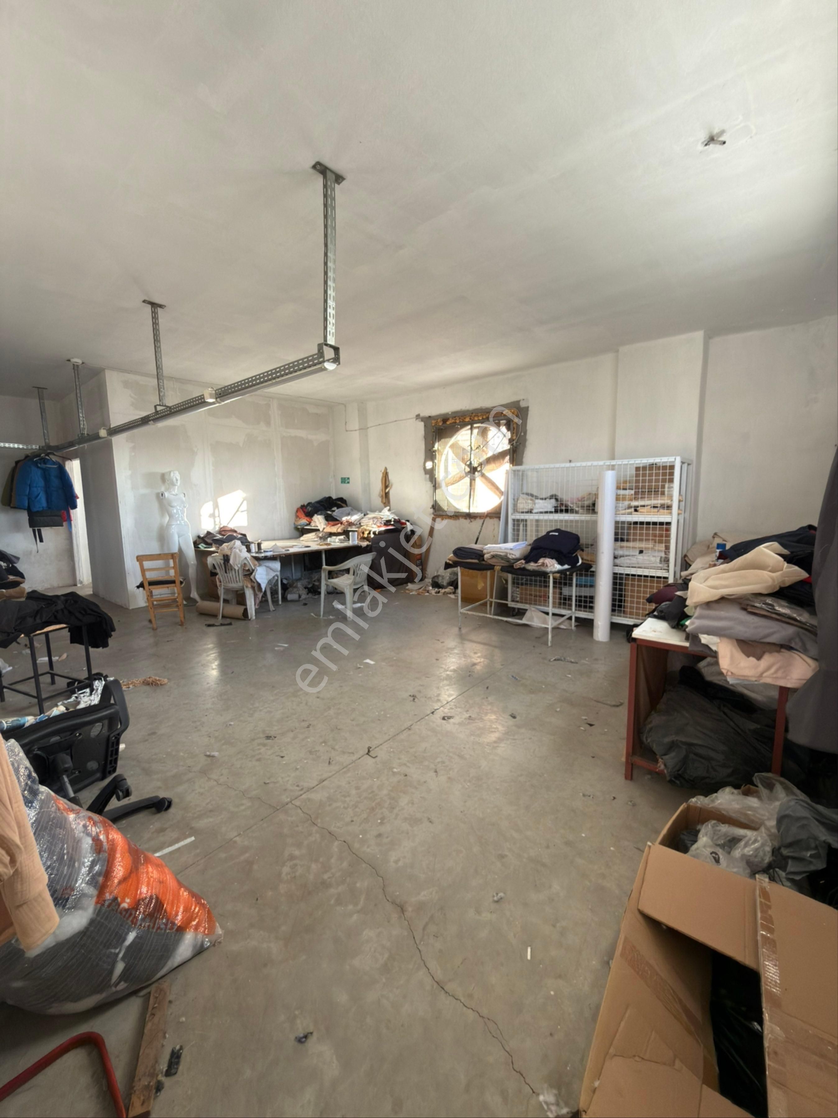 Çelebi’den Mükemmel Konumda Devren Kiralık 3 Katlı Tekstil Atölyesi - Görsel 29