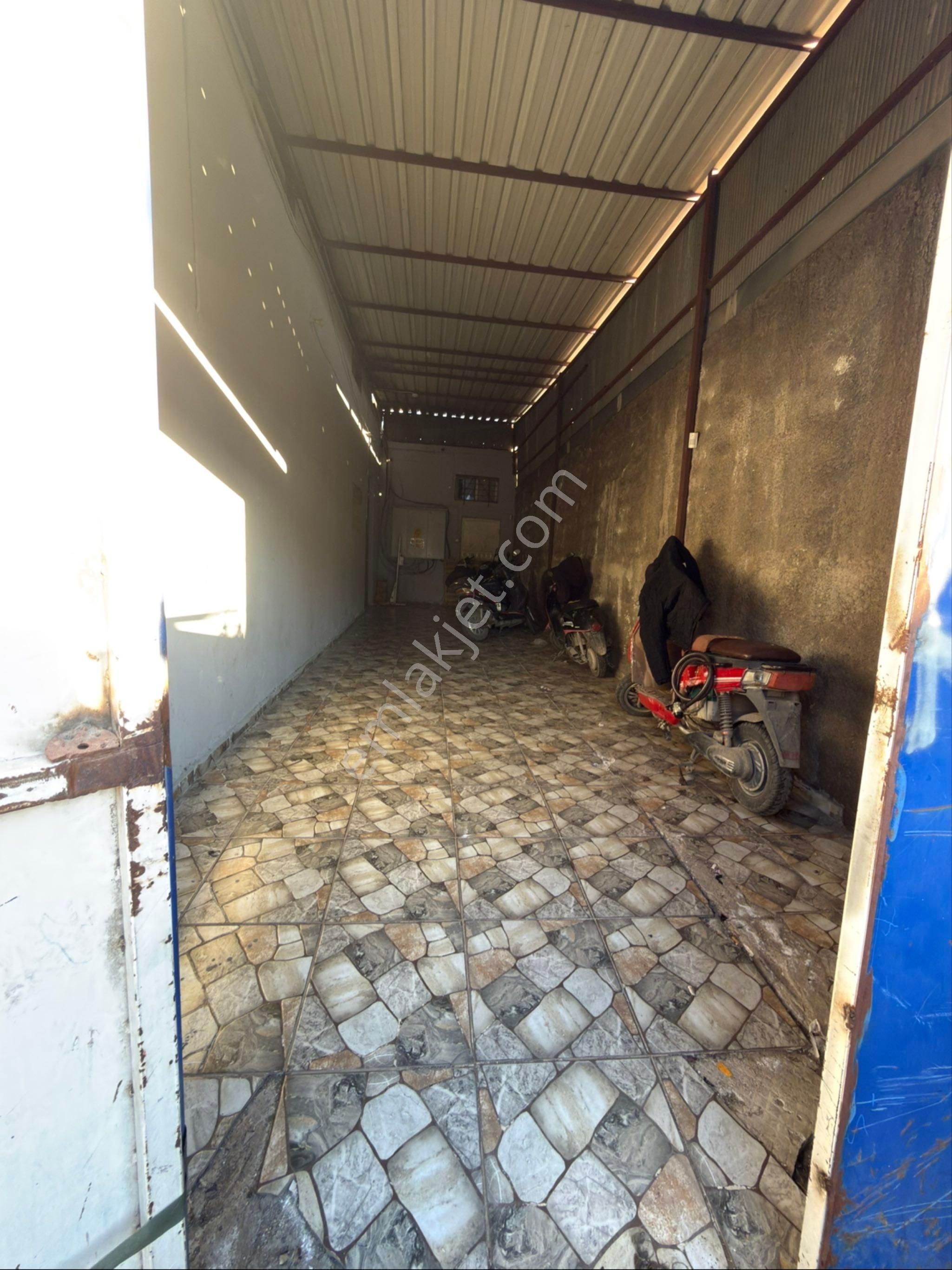 Çelebi’den Mükemmel Konumda Devren Kiralık 3 Katlı Tekstil Atölyesi - Görsel 5