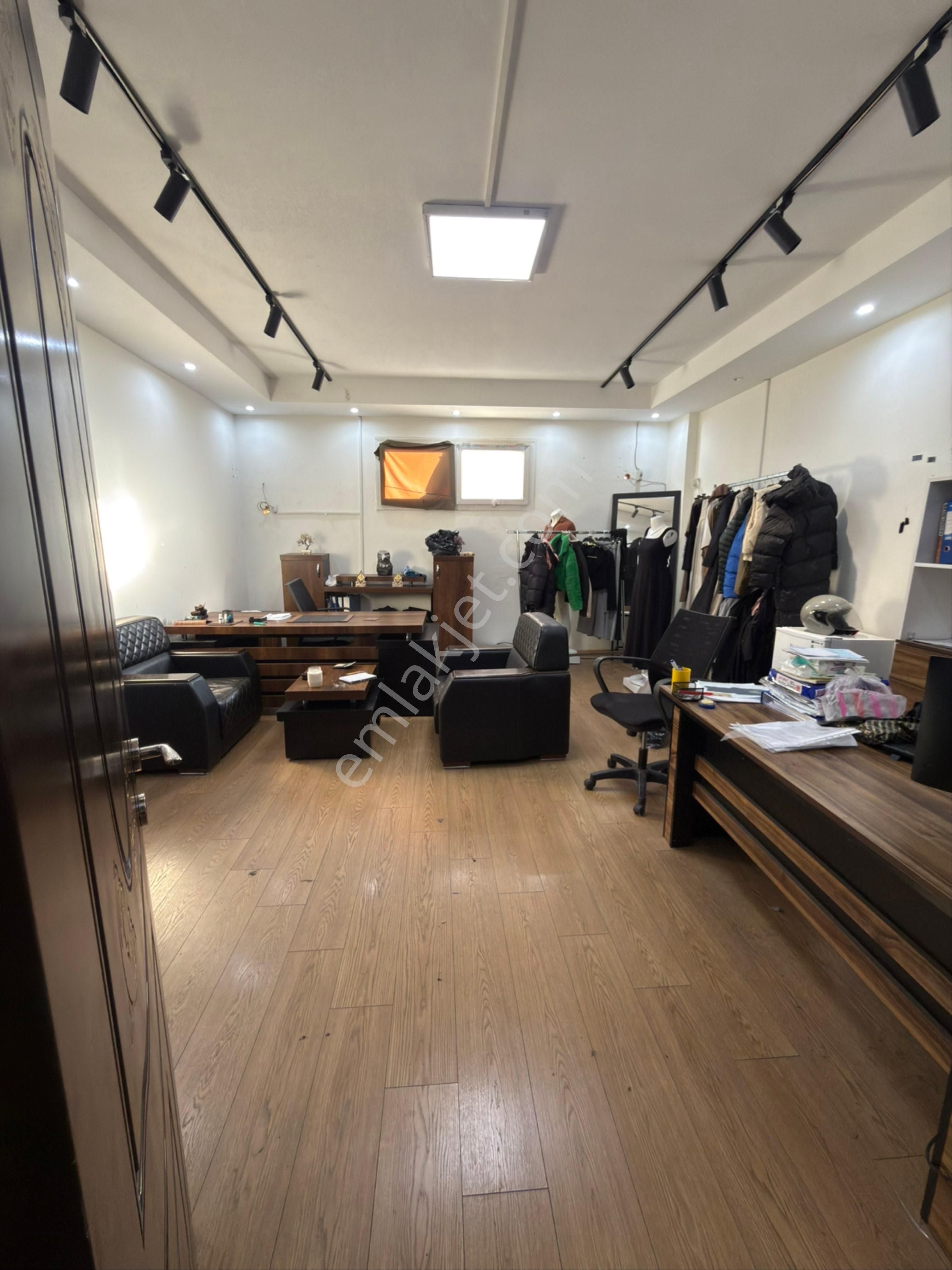 Çelebi’den Mükemmel Konumda Devren Kiralık 3 Katlı Tekstil Atölyesi - Görsel 18