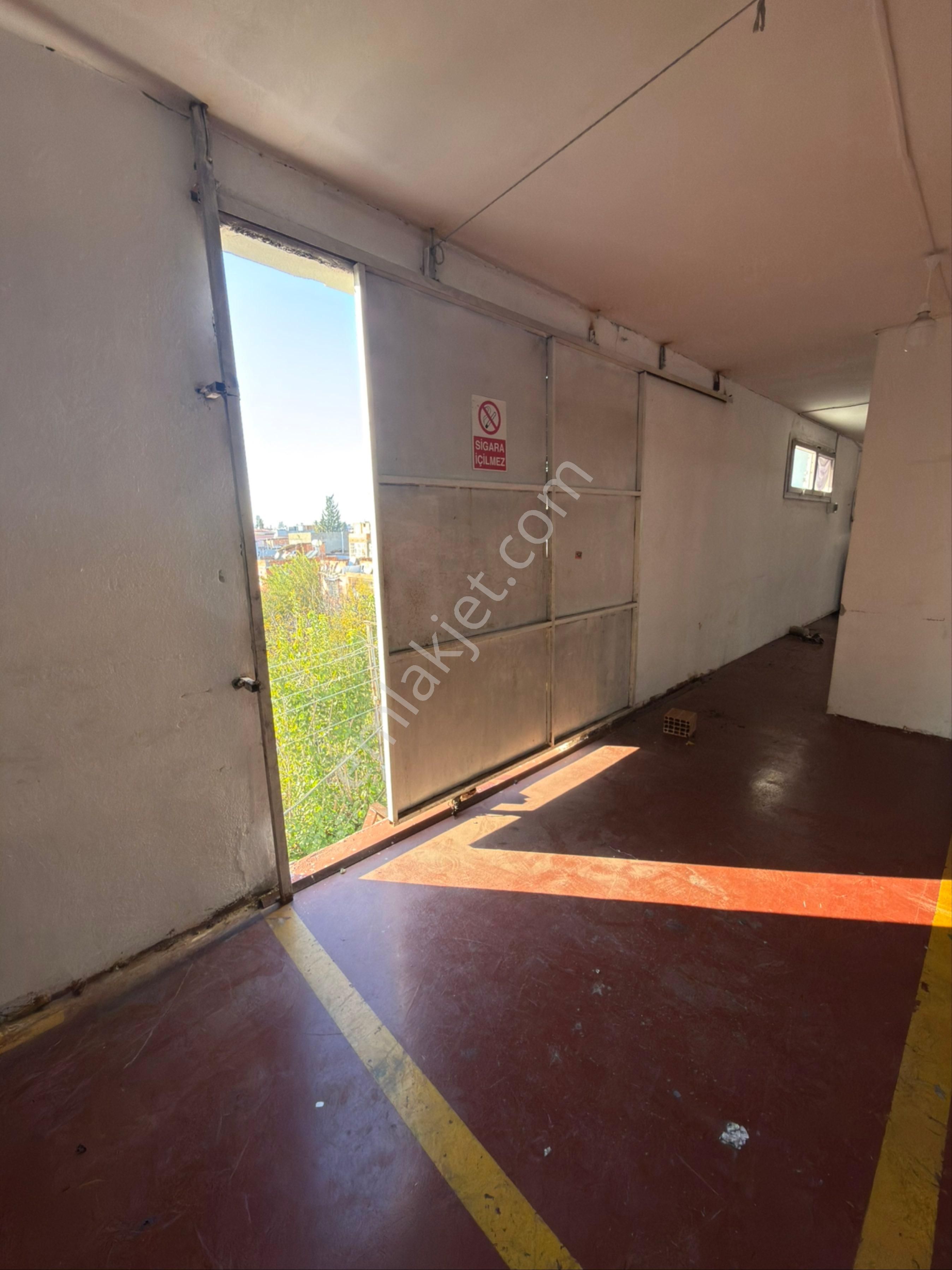 Çelebi’den Mükemmel Konumda Devren Kiralık 3 Katlı Tekstil Atölyesi - Görsel 11