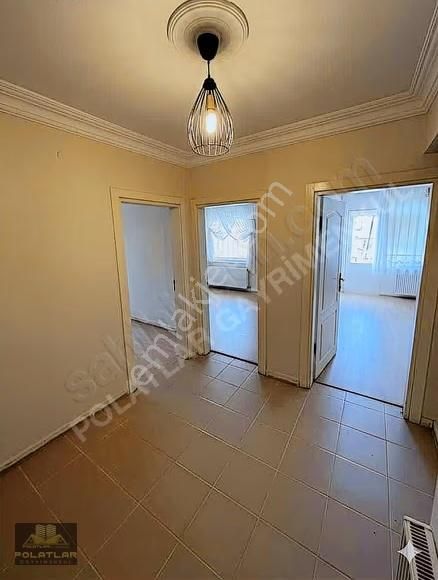 Tunahan Sitesinde Geniş Kiralık Daire.