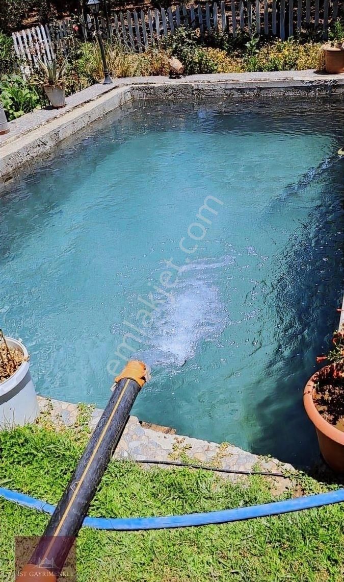 İzmir Dikili'de Satılık 33 Dönüm Zeytinlik Taş Ev, Havuz, 2 Kuyu - Görsel 2