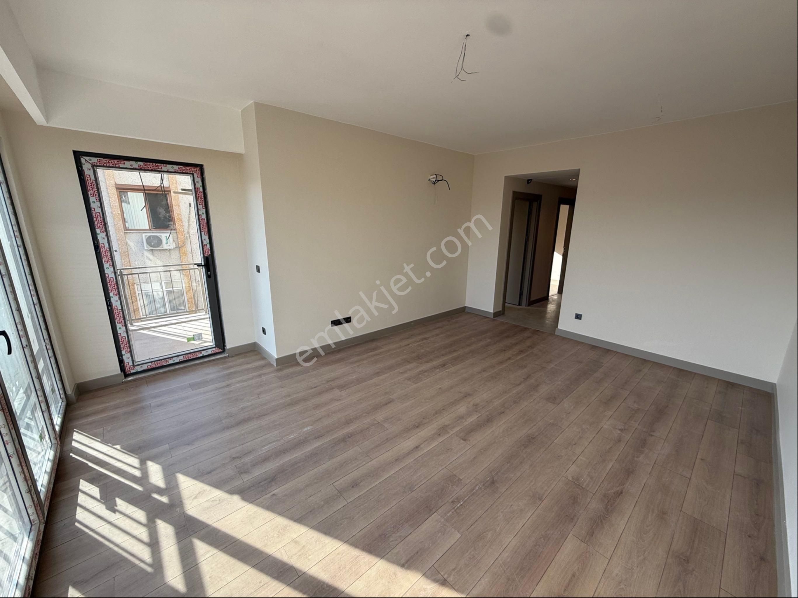 Çengelköy Bahçelievler’de Ana Cadde Sıfır 3+1 Yerden Isıtmalı - Görsel 2