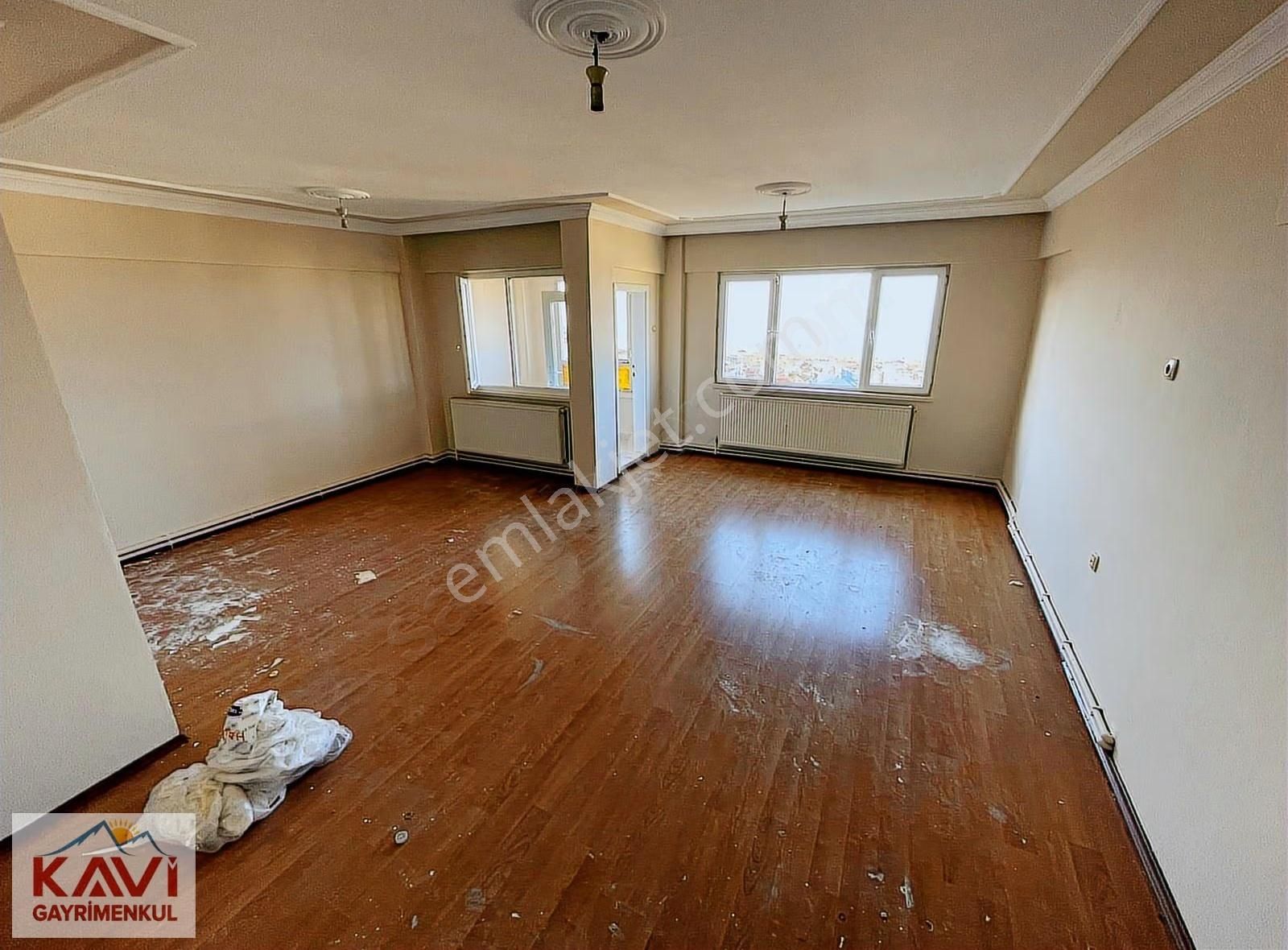 Aydınlıkevlerde Kiralık 2+1 Daire / Kavi Gayrimenkulden