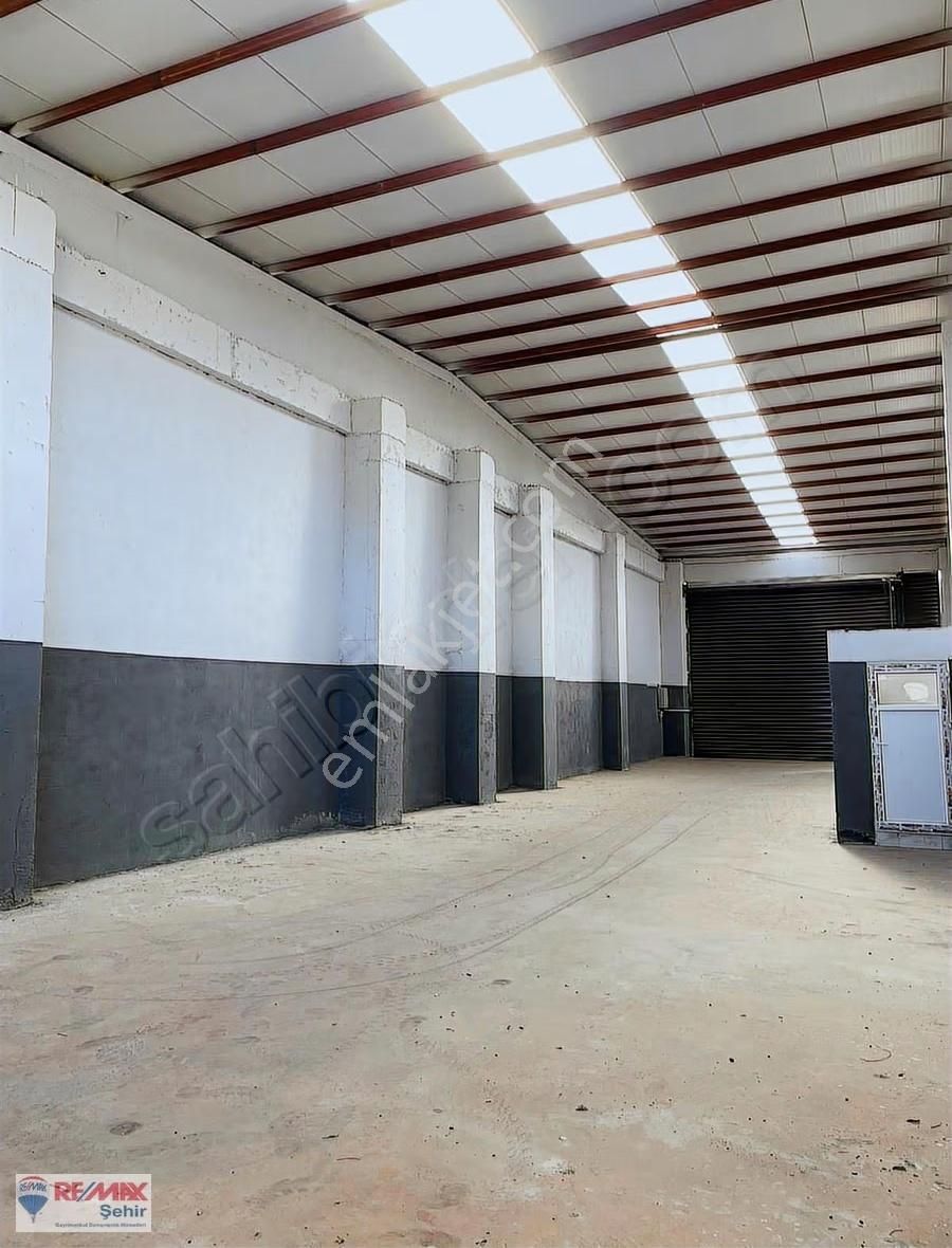 Yalova Remax Şehirden Çiftlikköy Sanayi Sitesinde Kiralık Dükkan - Görsel 7