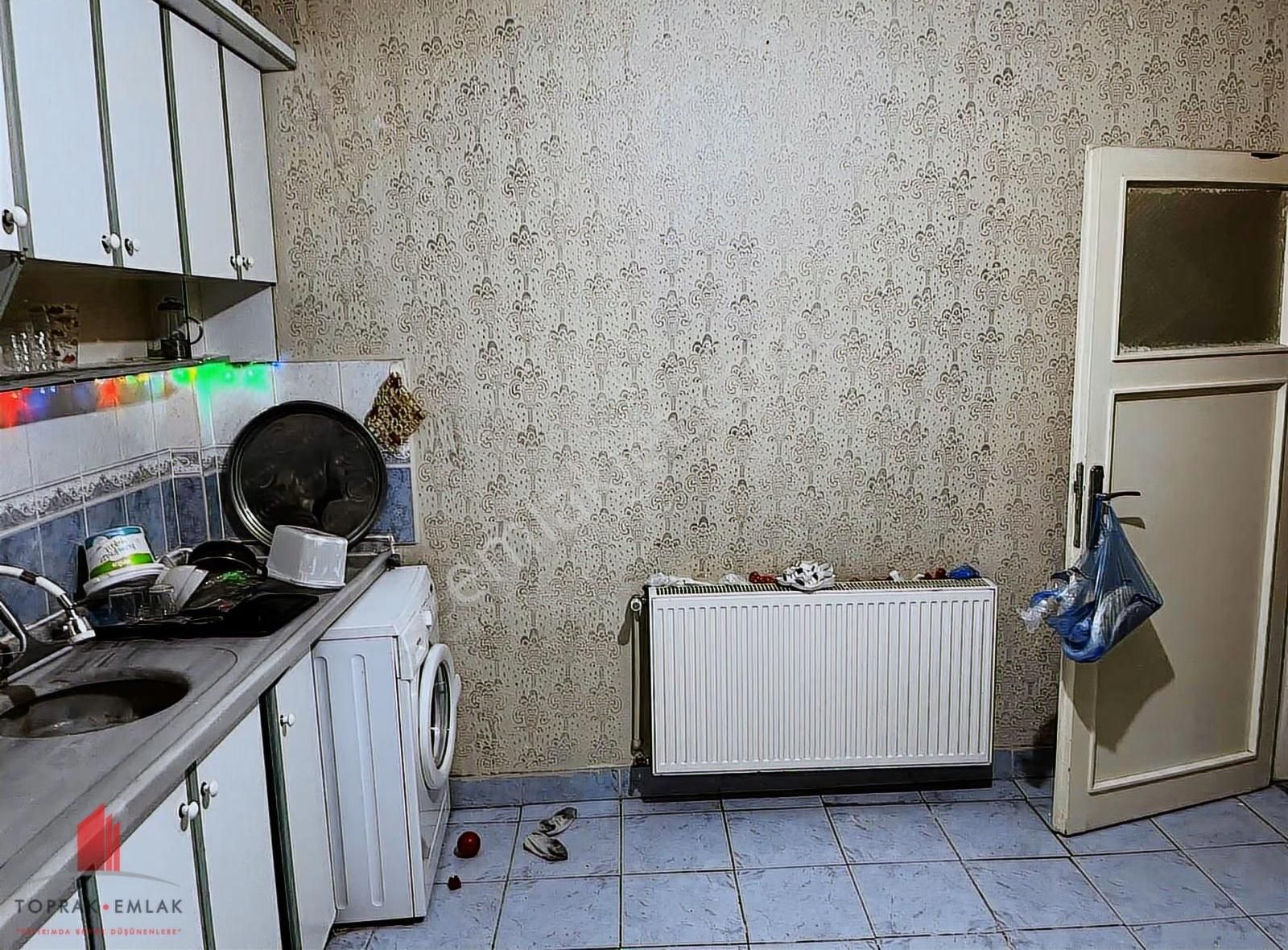 İhsaniyede Hesaplı Arakat 3+1 Satılık Daire - Görsel 4