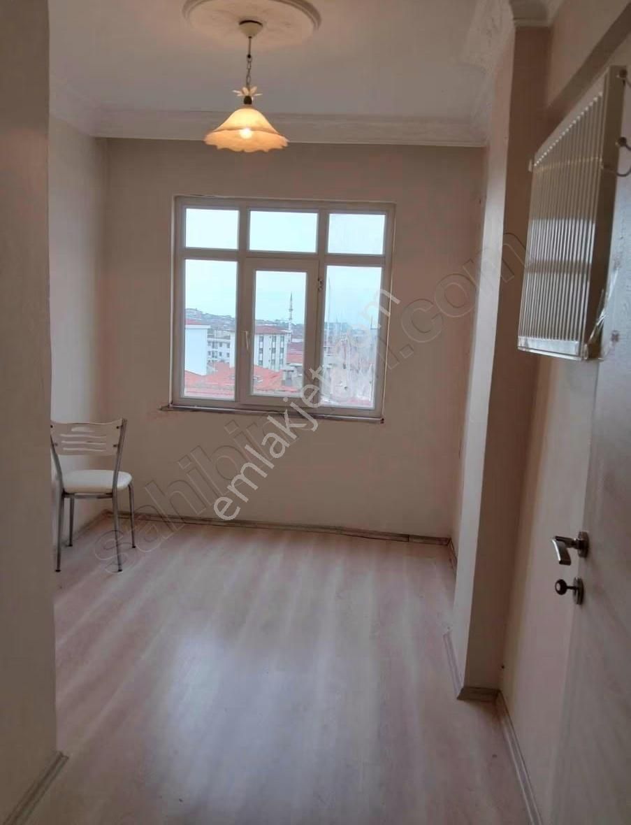 Ana Caddeye Yakın 3+1 - Görsel 15