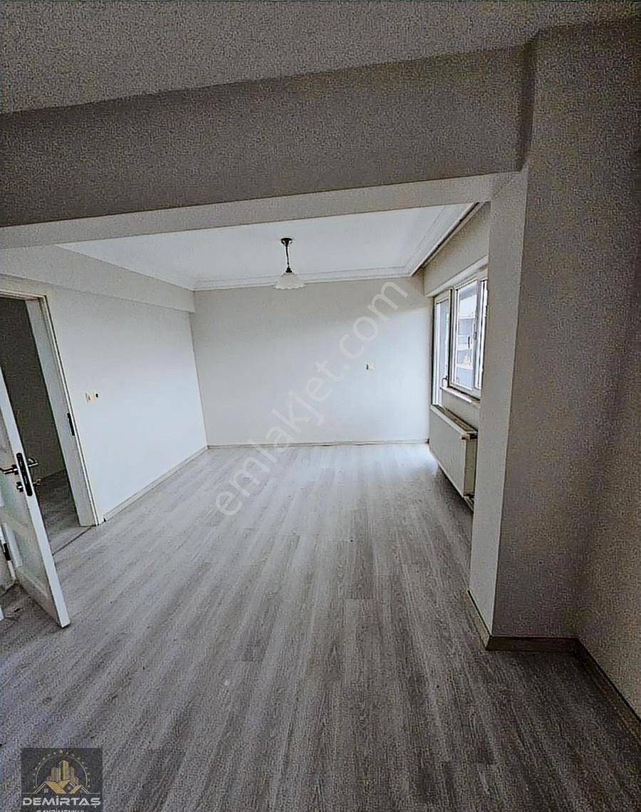 Selcukbeyde Kiralik Arakat Daire - Görsel 9