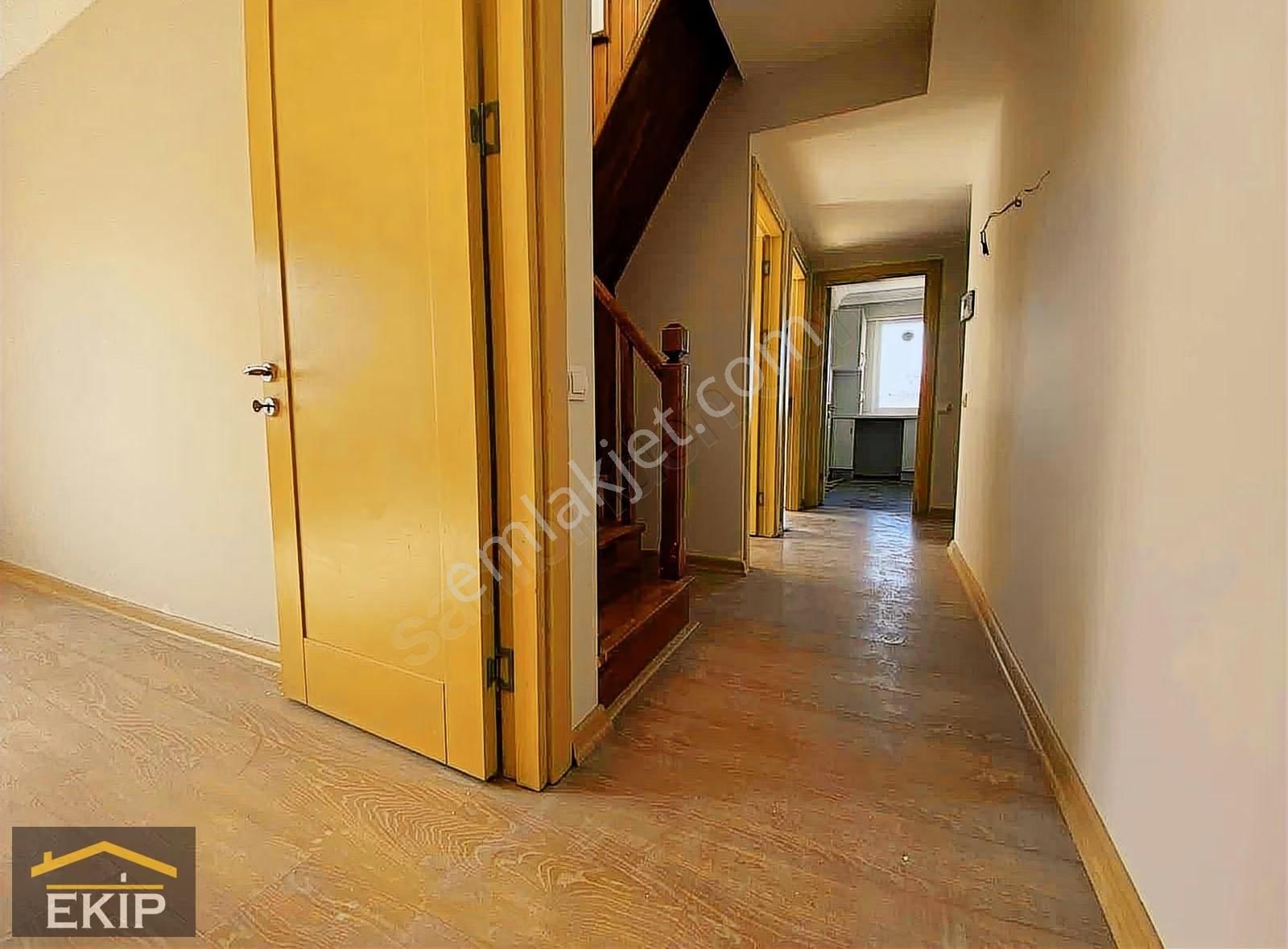 Ekip'den Ana Cadde Üzerinde İskanlı Kapalı Otoparklı 185 M2 4+1 - Görsel 19