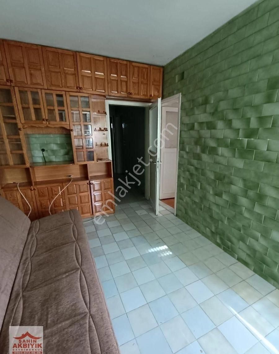 Bayraklı Cengizhan Mah 2+1 K.mutfak 75m2 - Görsel 12