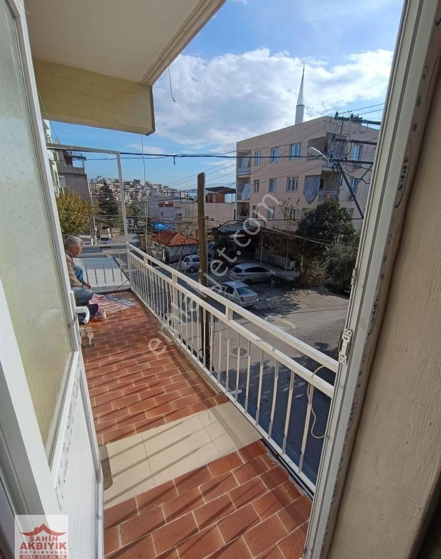 Bayraklı Cengizhan Mah 2+1 K.mutfak 75m2 - Görsel 23