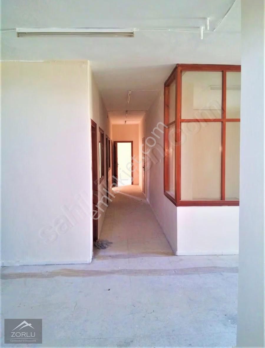 Zorlu Gayrimenkul'den Kiralık Merkezi Konumda 2. Kat 240 M2 Ofis - Görsel 13