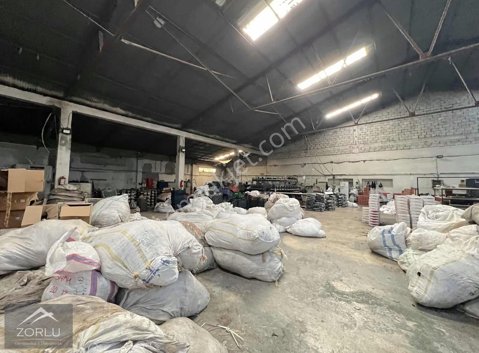 Zorlu'dan Keresteciler Sitesi İçerisinde 2.000 M2 1000 Kw Depo - Görsel 2