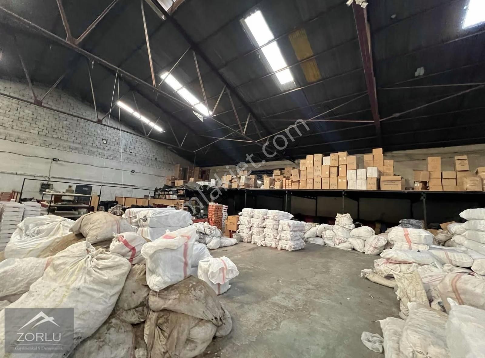 Zorlu'dan Keresteciler Sitesi İçerisinde 2.000 M2 1000 Kw Depo - Görsel 6