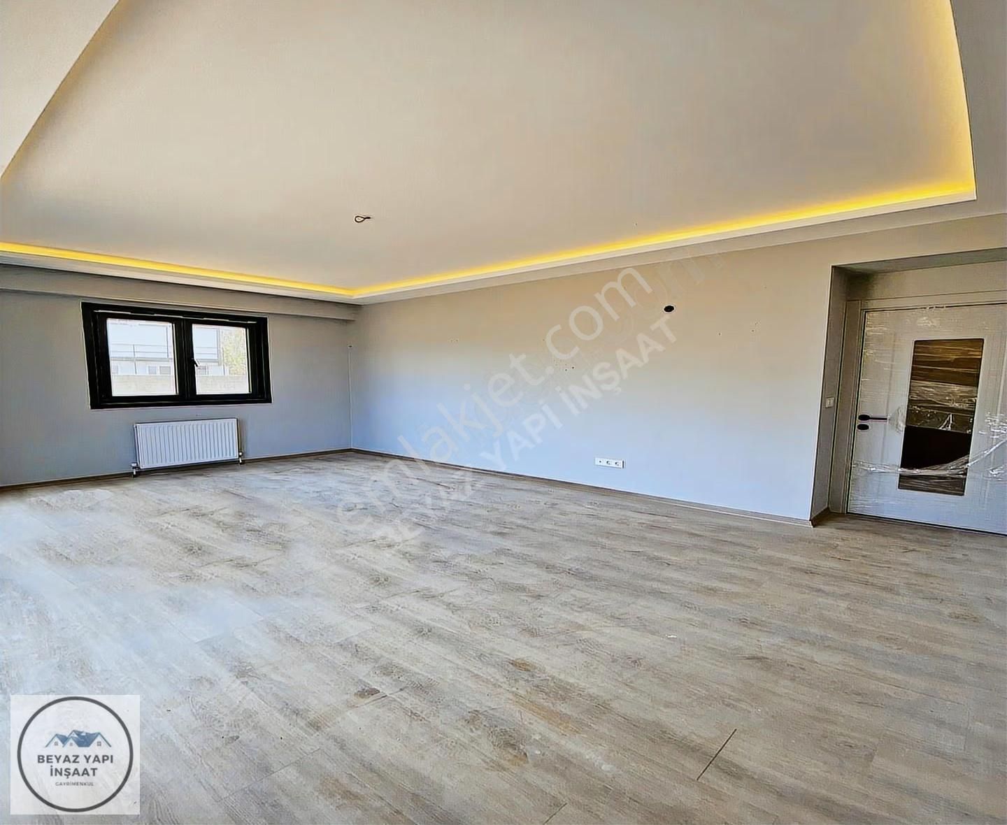 Beyaz Yapıdan Site İçerisin'de Açık/kapalı Otoparklı 3+1 Ara Kat - Görsel 31