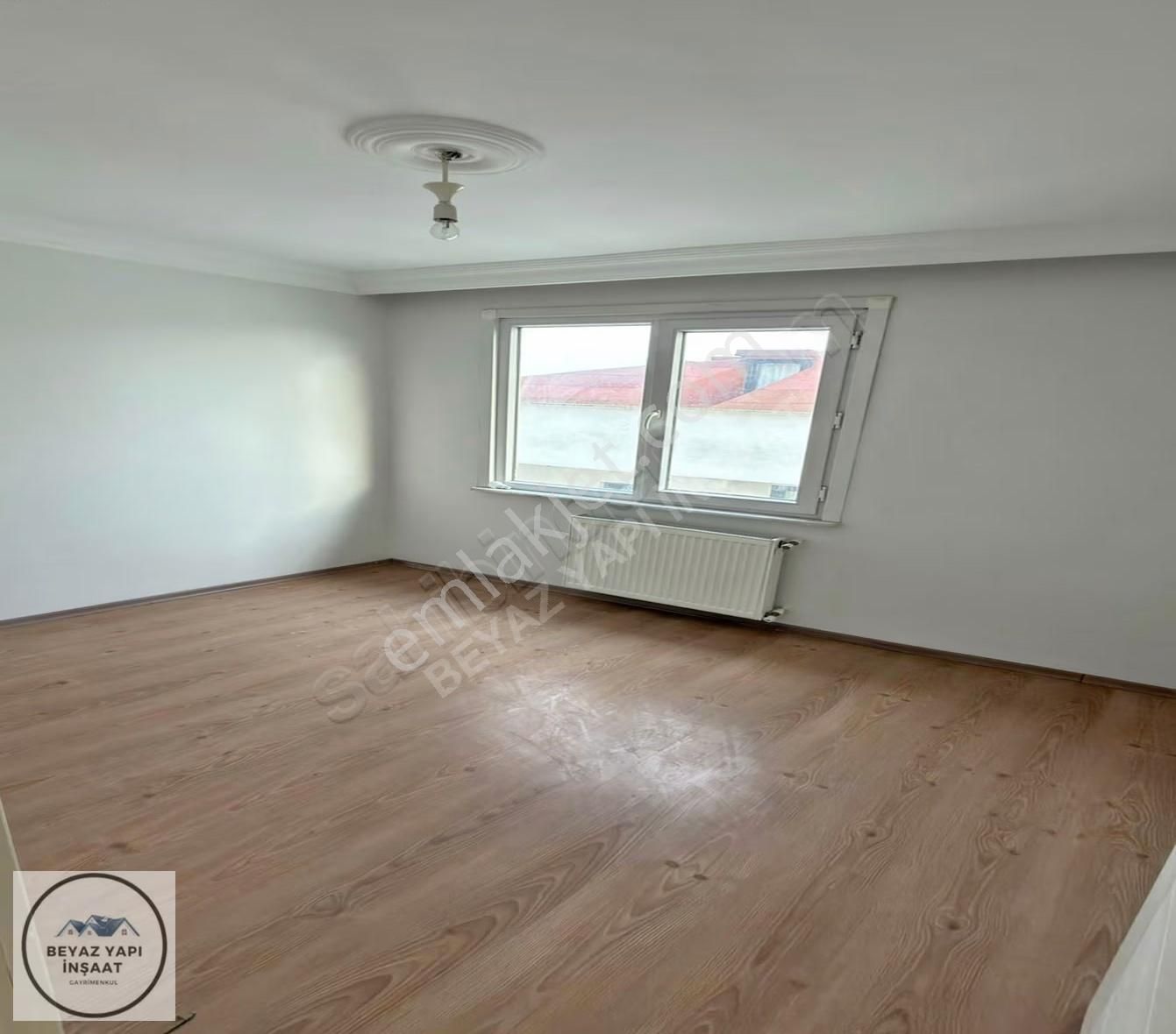 Beyaz Yapıdan Aile Yaşamına Uygun Geniş Terasıyla 3+1 Üst Dublex - Görsel 5