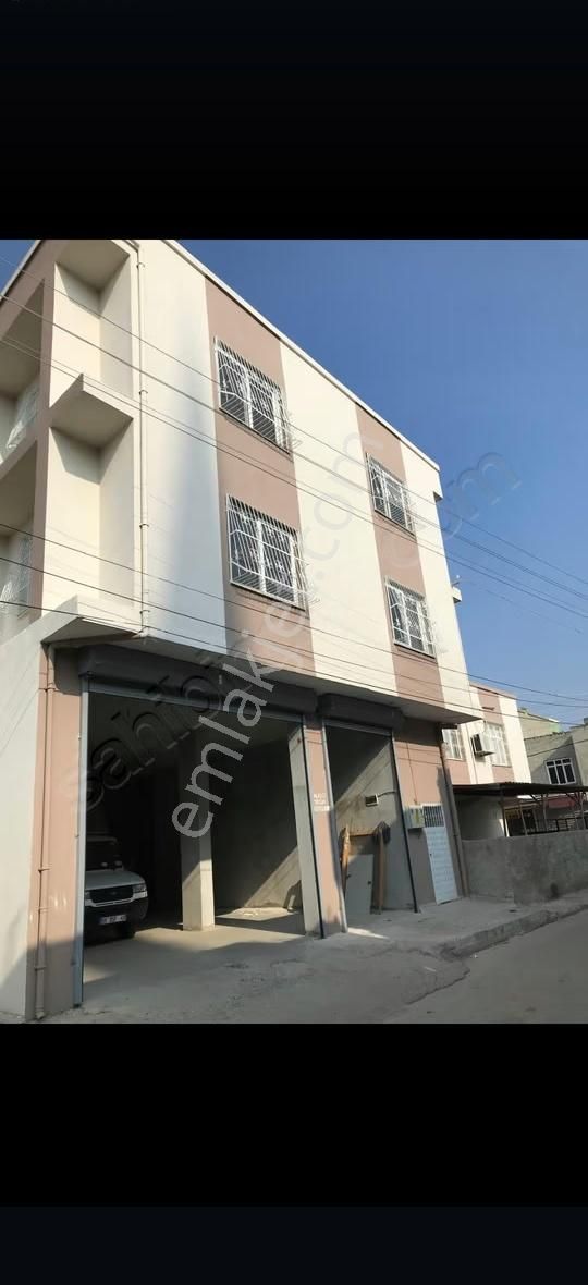 Adana Seyhan Sarıhamzalı Kelepir Fiyatına 3 Katlı Sıfır Ev