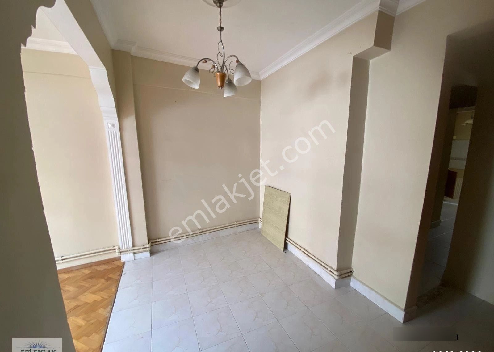 Eti'den Ortaköy'de Geniş 1+1 75m2 Kombili, Çift Cepheli Balkonlu 3. Kat Ferah Daire - Görsel 9