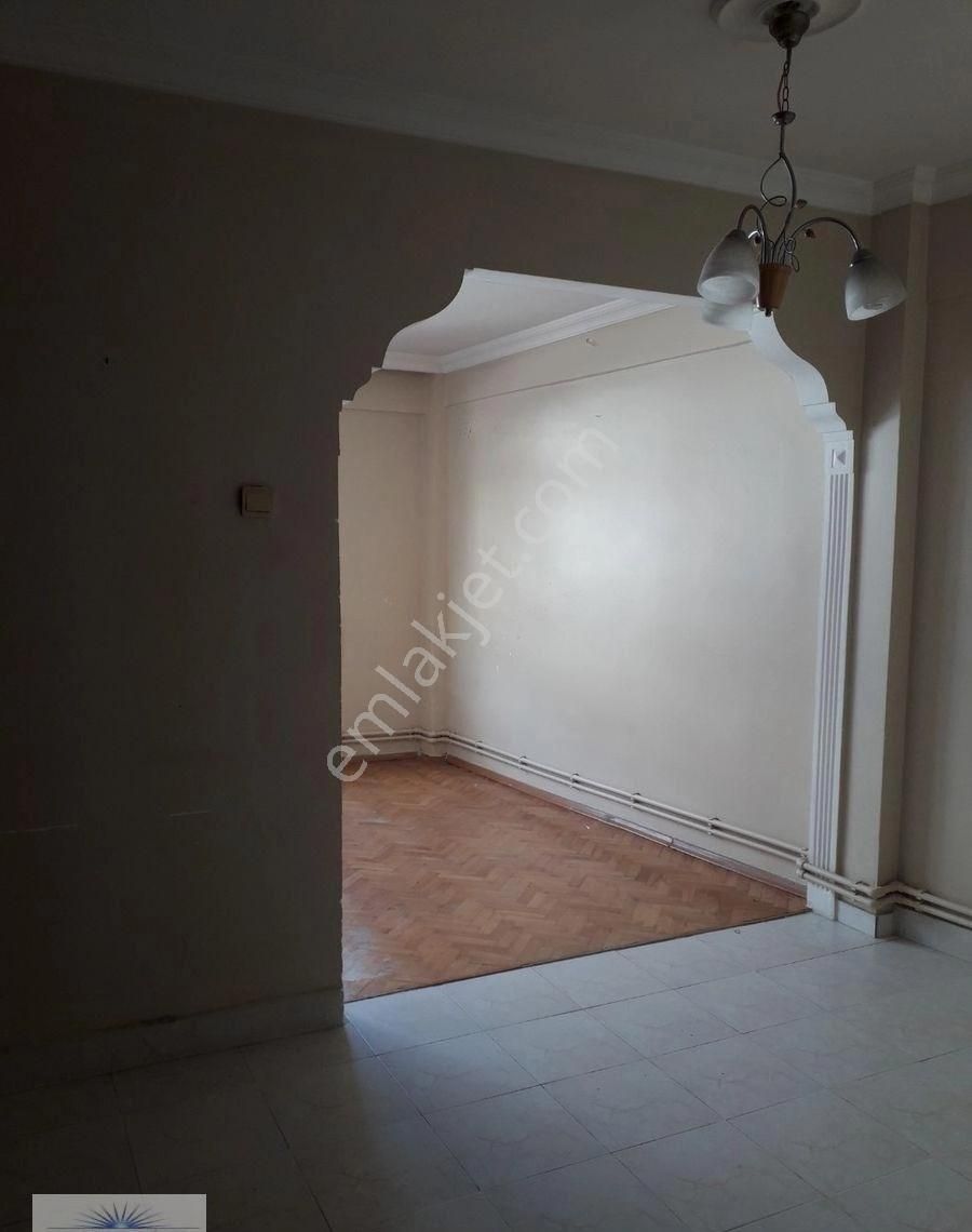 Eti'den Ortaköy'de Geniş 1+1 75m2 Kombili, Çift Cepheli Balkonlu 3. Kat Ferah Daire - Görsel 10