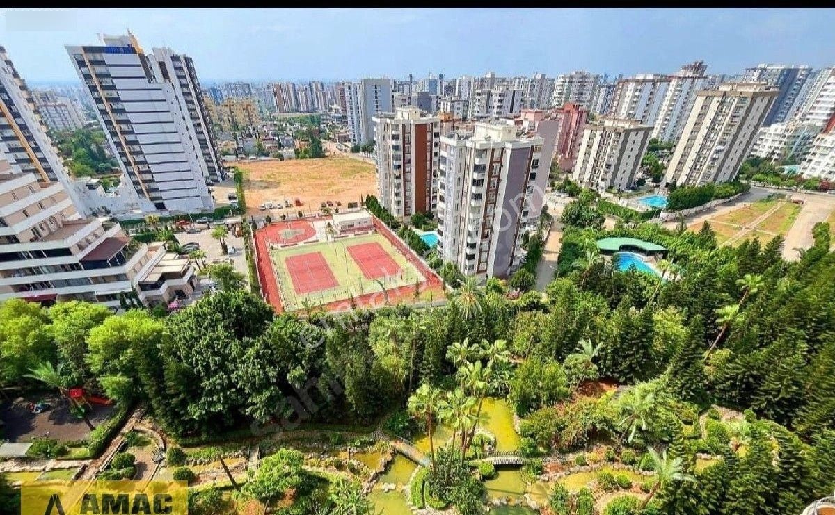 Gürselpaşa'da 5+1 30 Dönüm Peyzaj İçerisinde 350m2 Bürüt Prestijli Site Ultra Geniş Daire